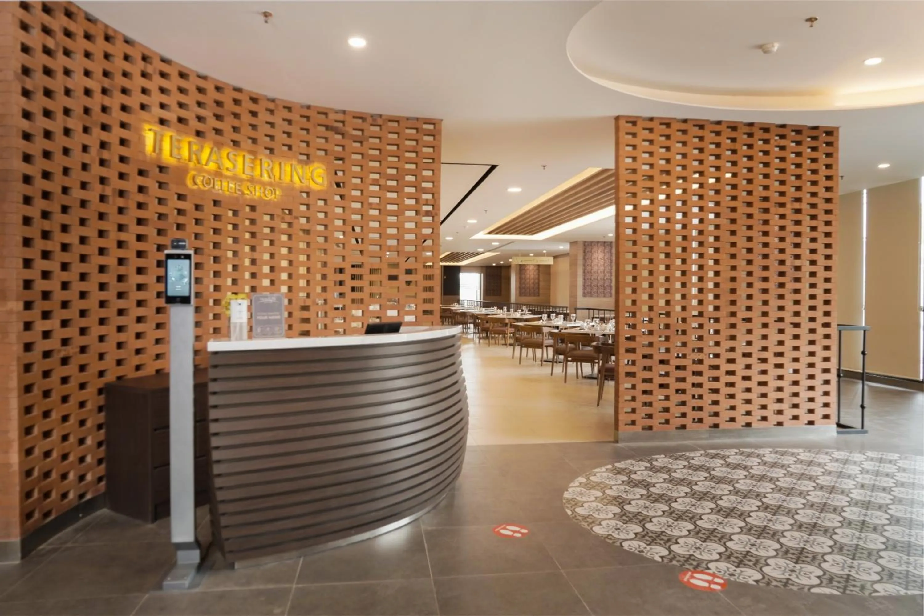 Restaurant/places to eat in Hotel Metland Smara Kertajati