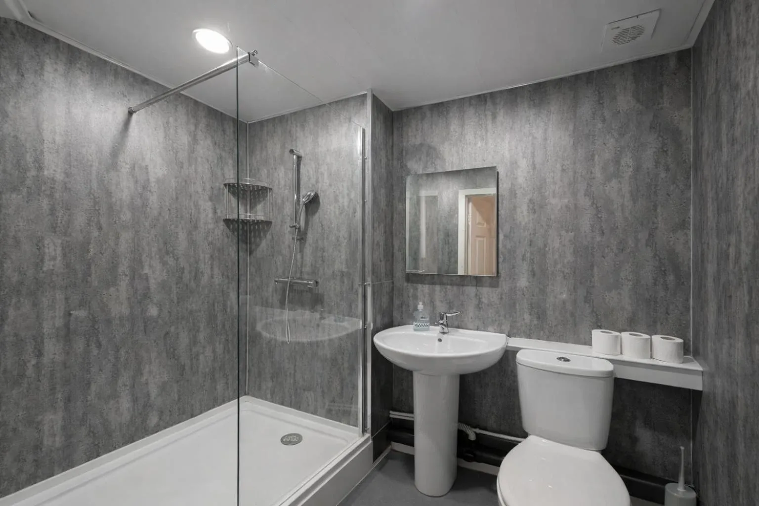 Shower in Hotel Express Newcastle Gateshead