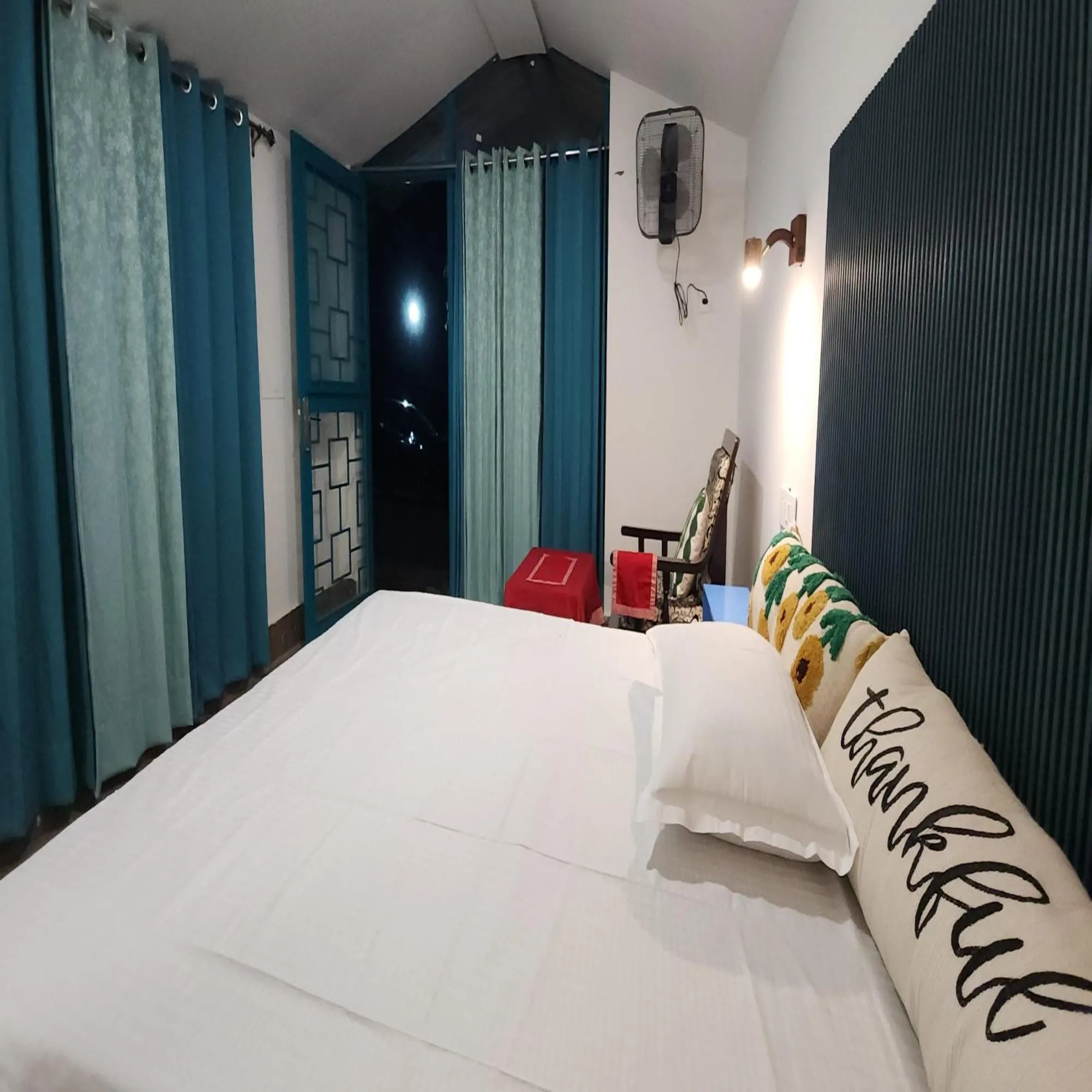 Bed in The Raajas - Camp & Resorts