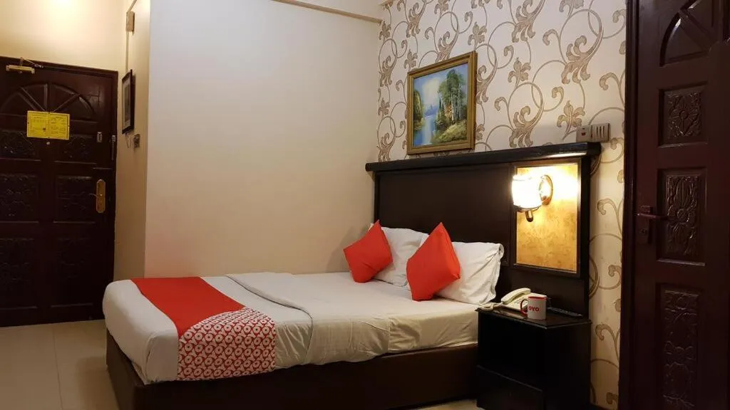 Photo of the whole room, Bed in Rahab Hotel