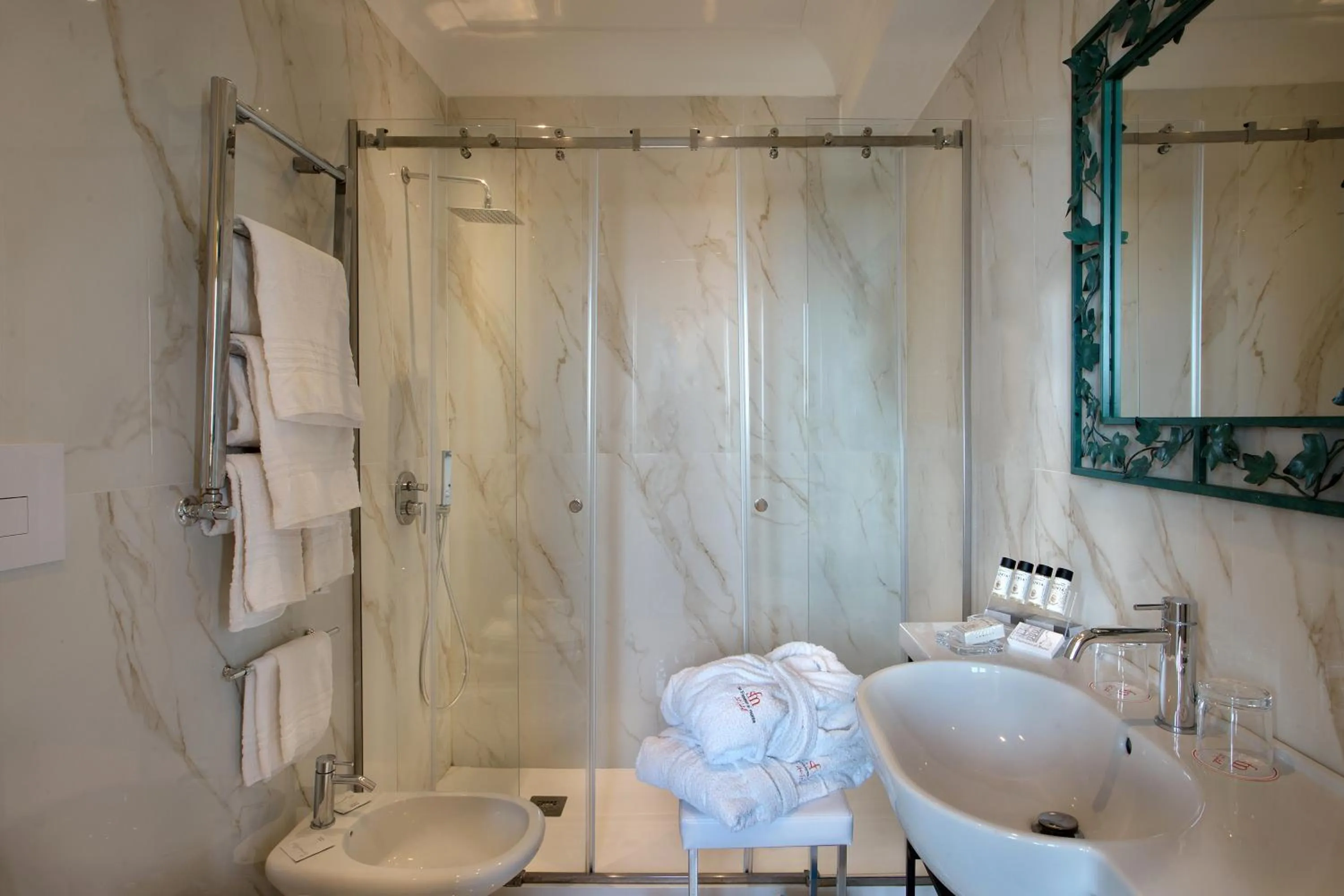 Bathroom in San Francesco al Monte