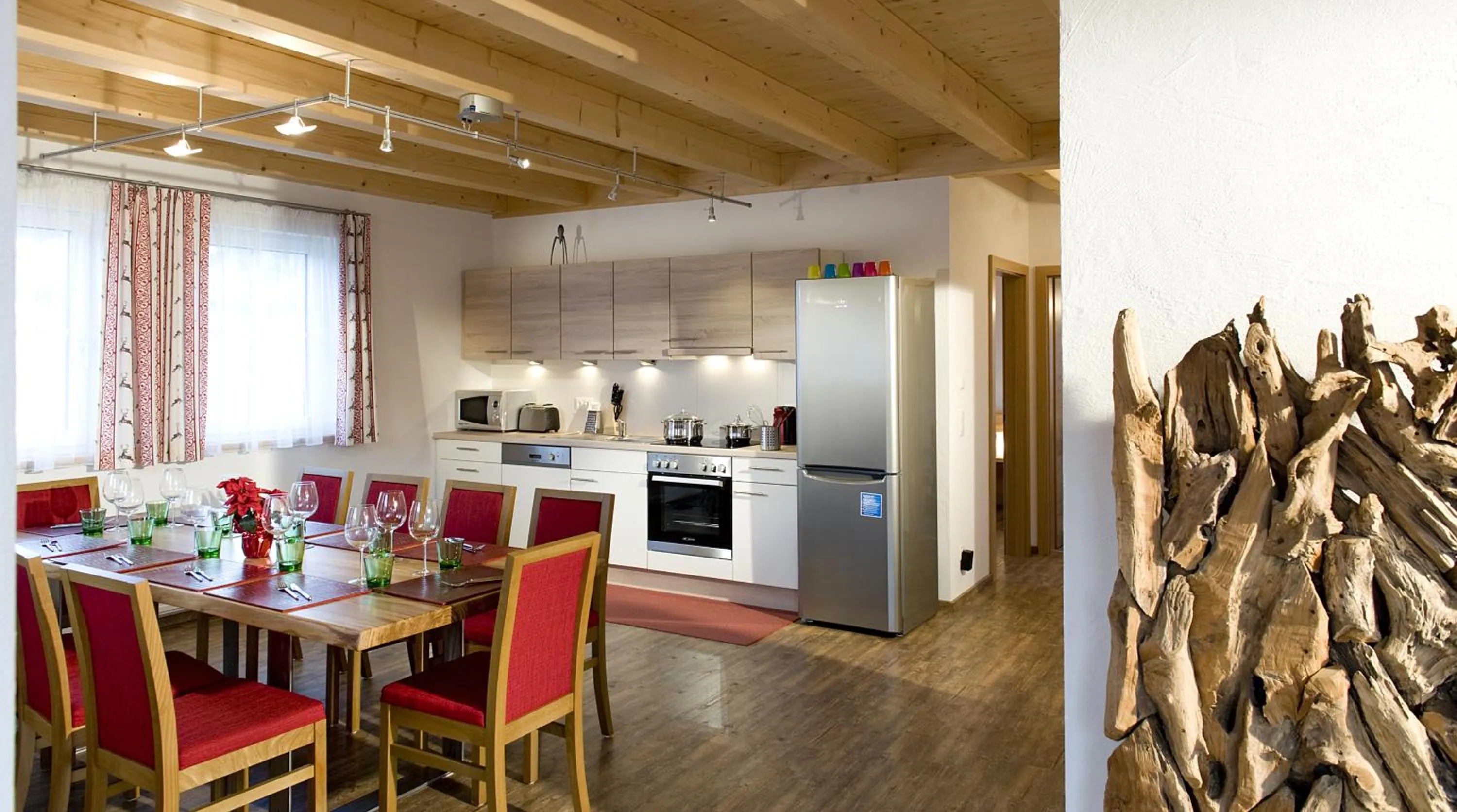 Kitchen or kitchenette in AlpenChalet Mitterberg
