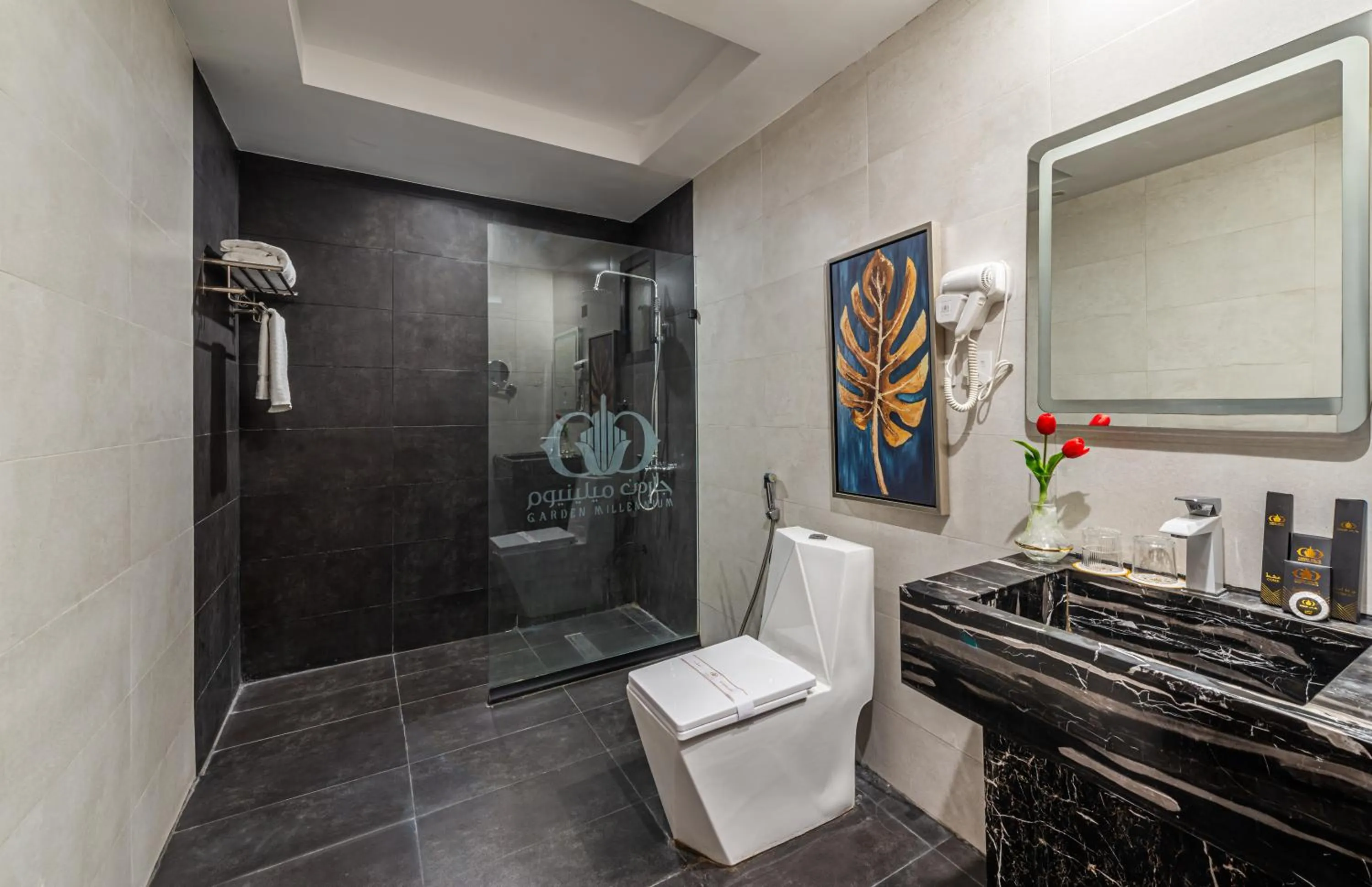 Toilet in Garden Millennium Hotel