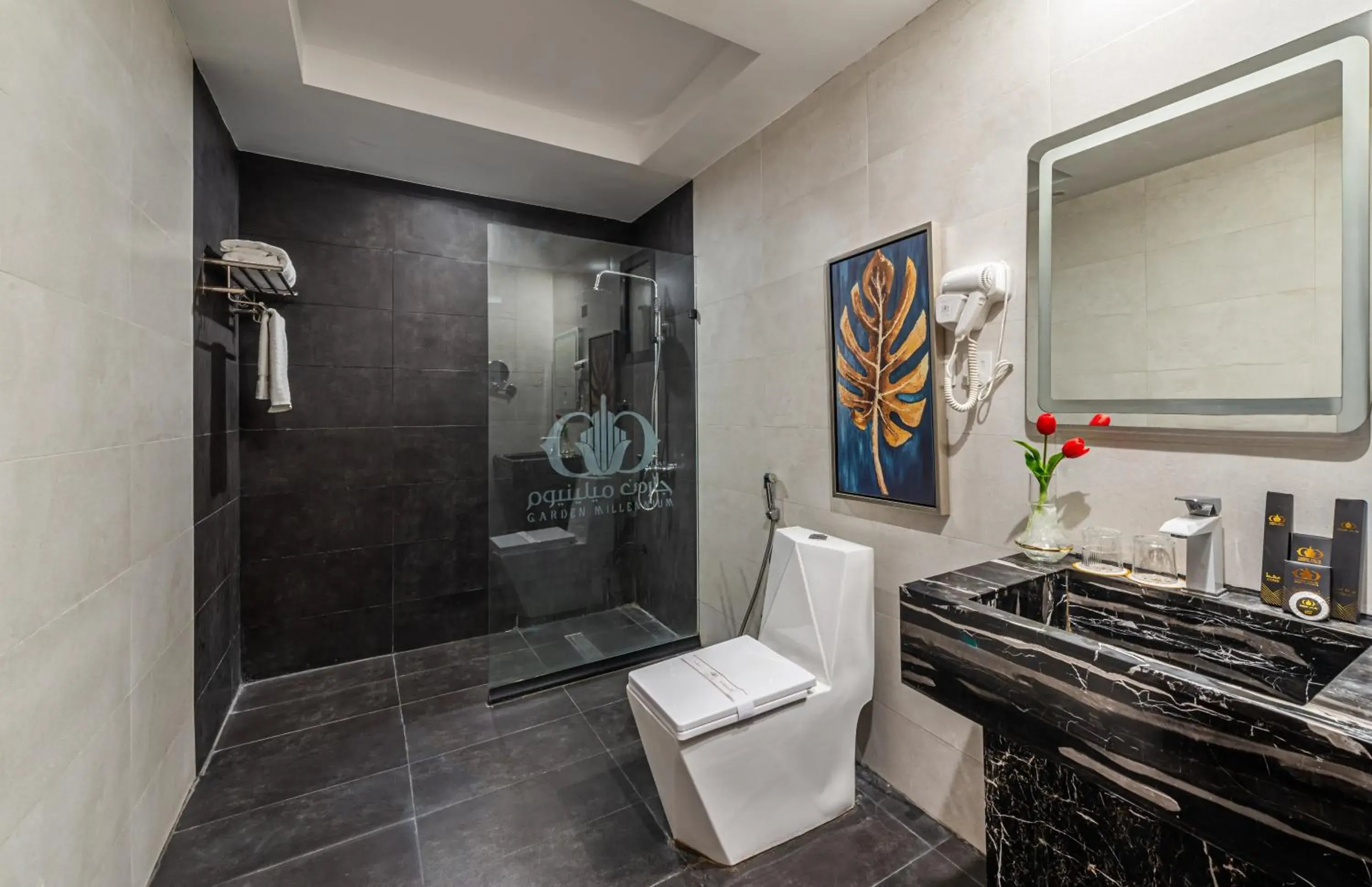 Deluxe Double or Twin Room in Garden Millennium Hotel Deluxe Double or Twin Room in Garden Millennium Hotel