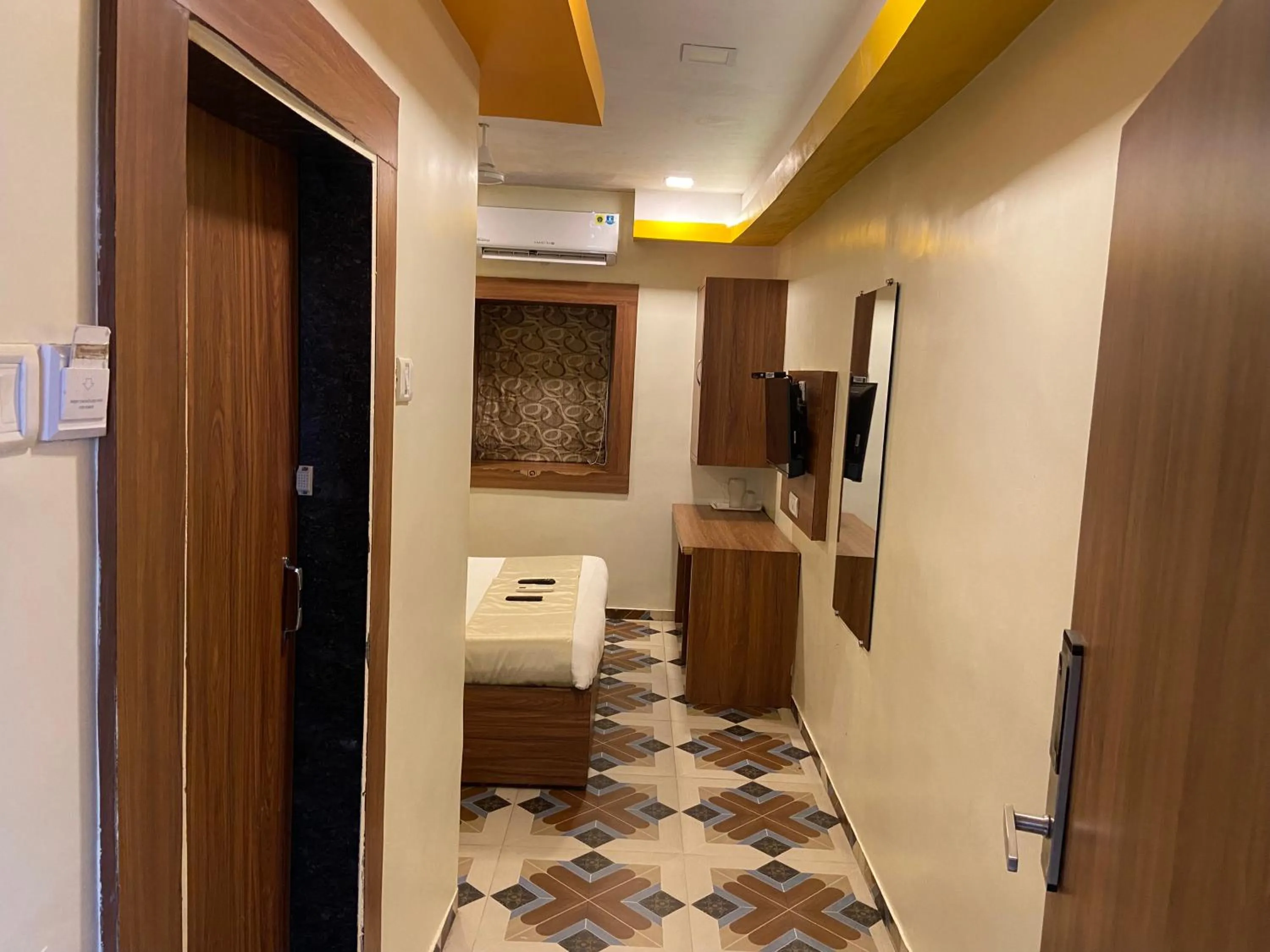 Bedroom in Hotel Jodiya - Near CST