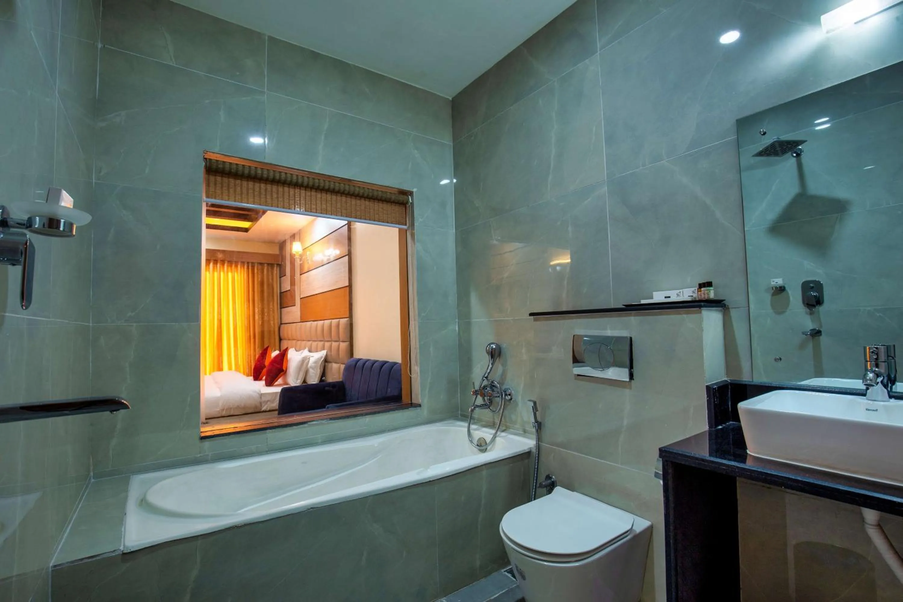 Toilet in Chitwan Midtown Hotel