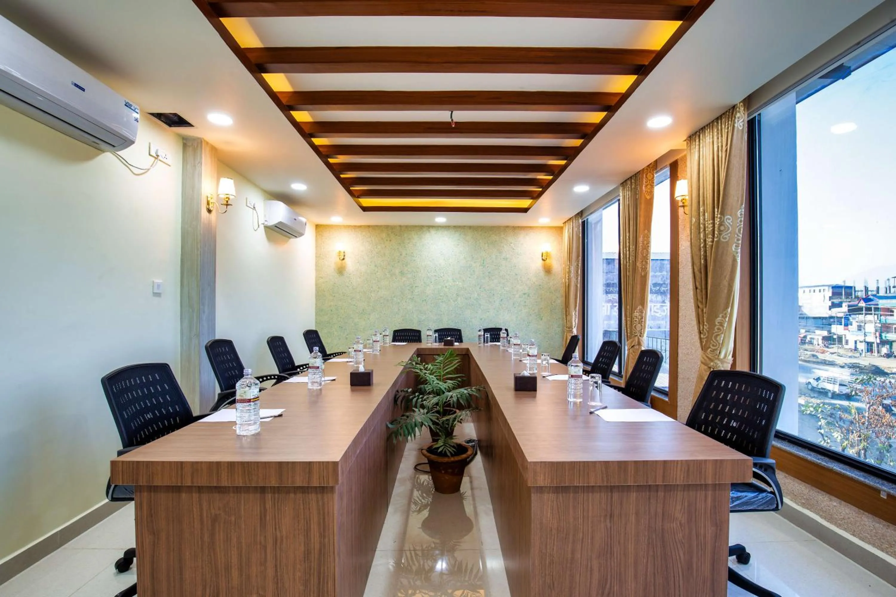 Business facilities in Chitwan Midtown Hotel