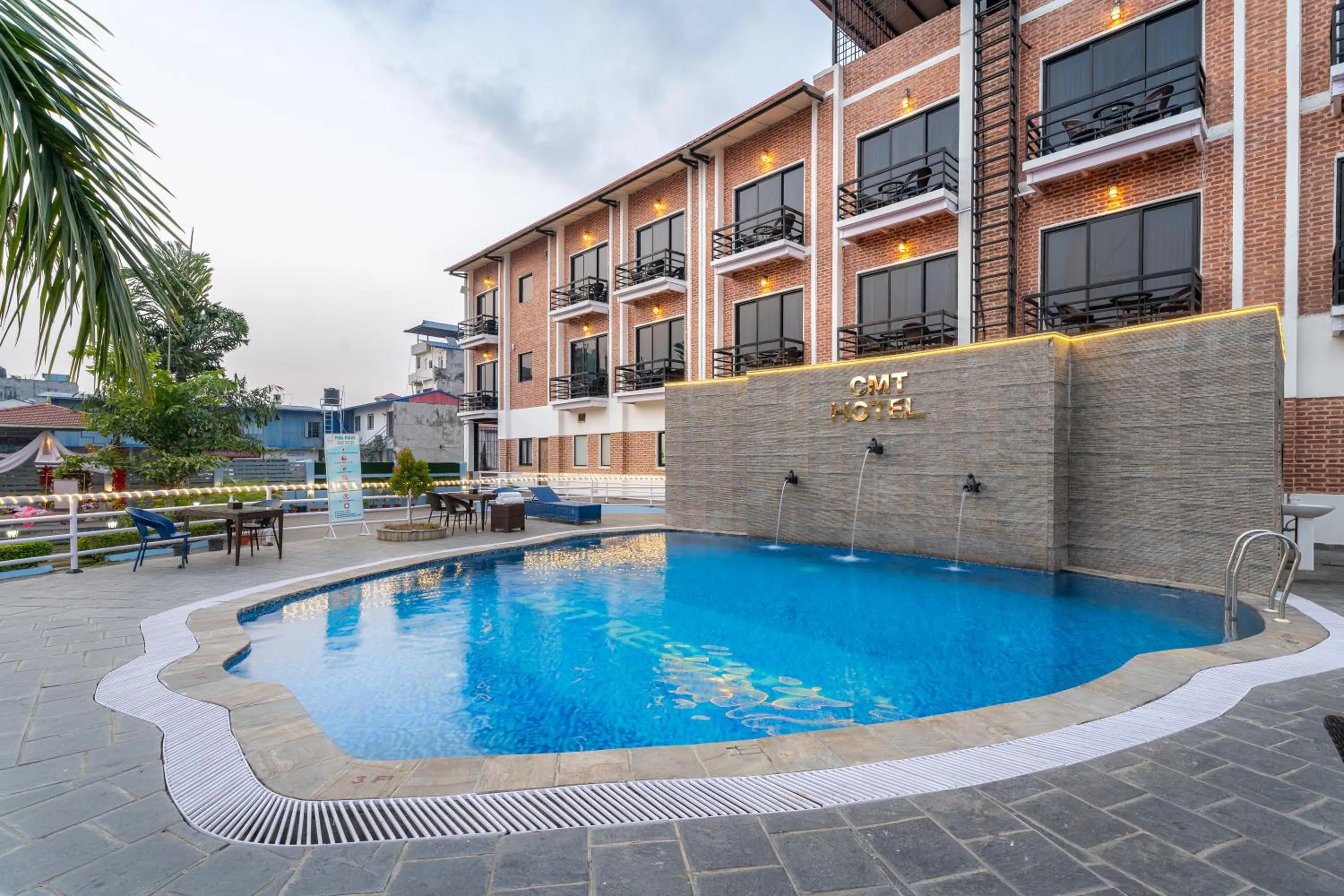 Swimming pool in Chitwan Midtown Hotel