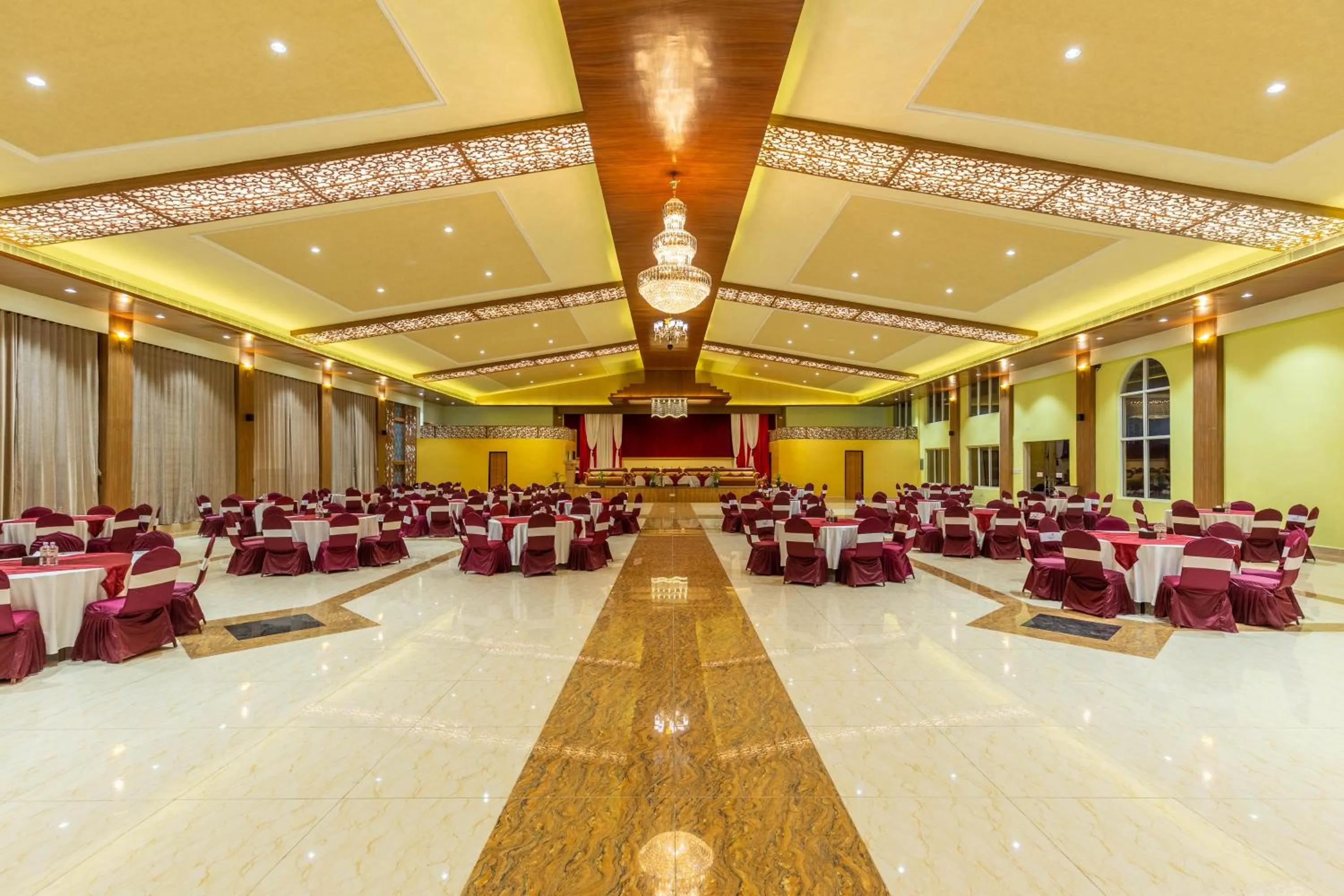 Business facilities in Chitwan Midtown Hotel
