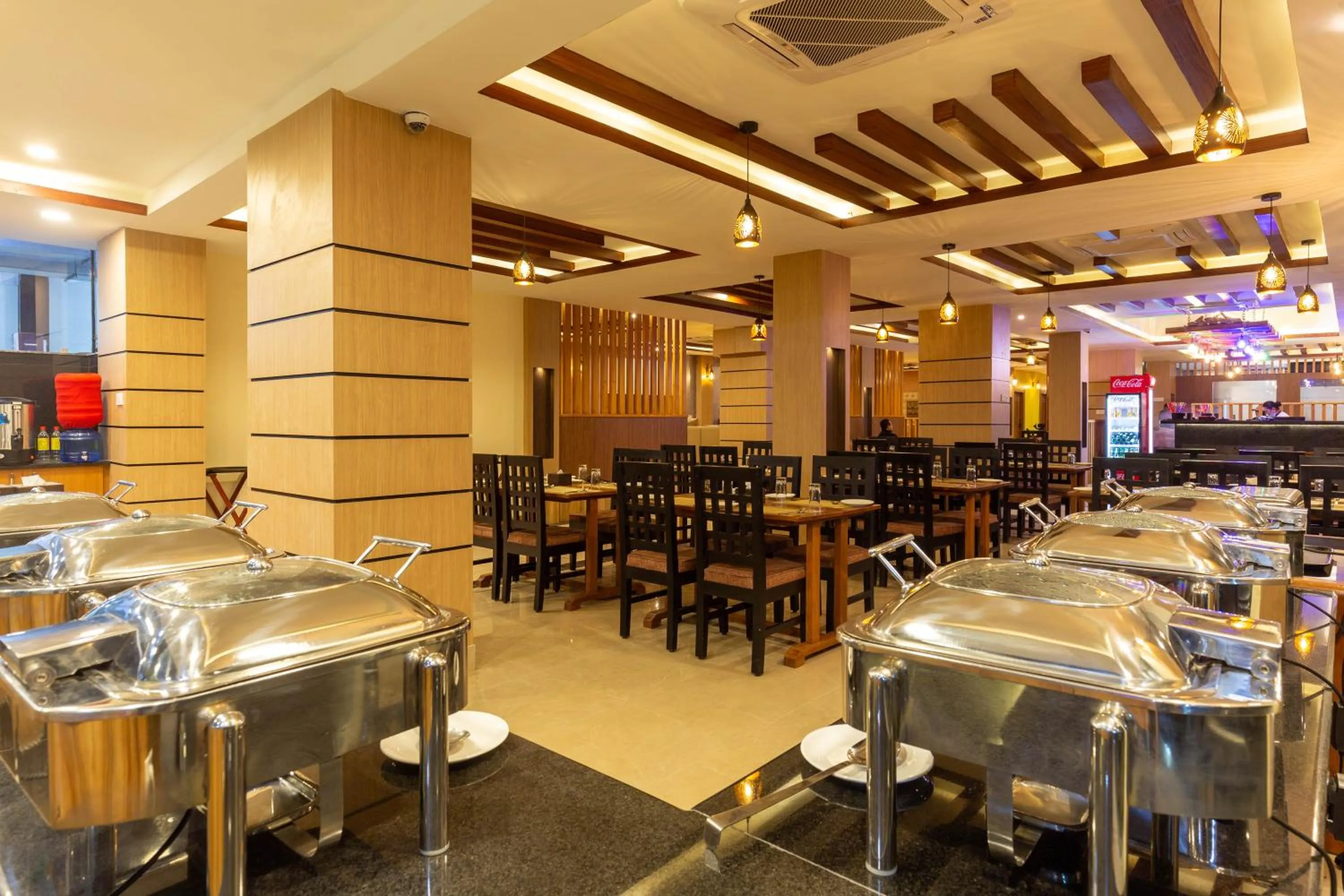 Restaurant/places to eat in Chitwan Midtown Hotel