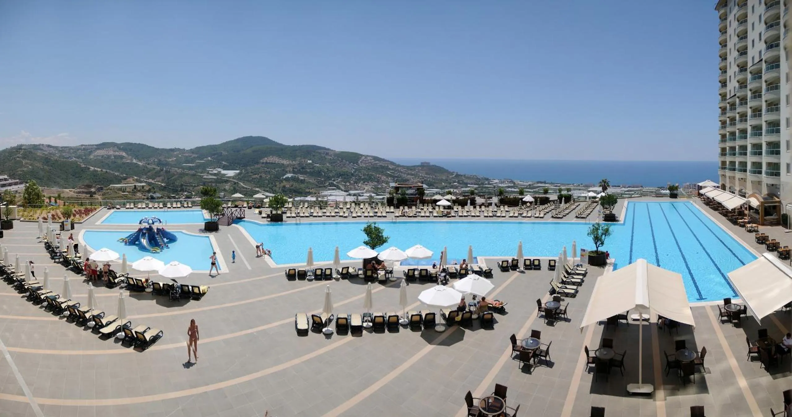 Swimming pool in gold cıty