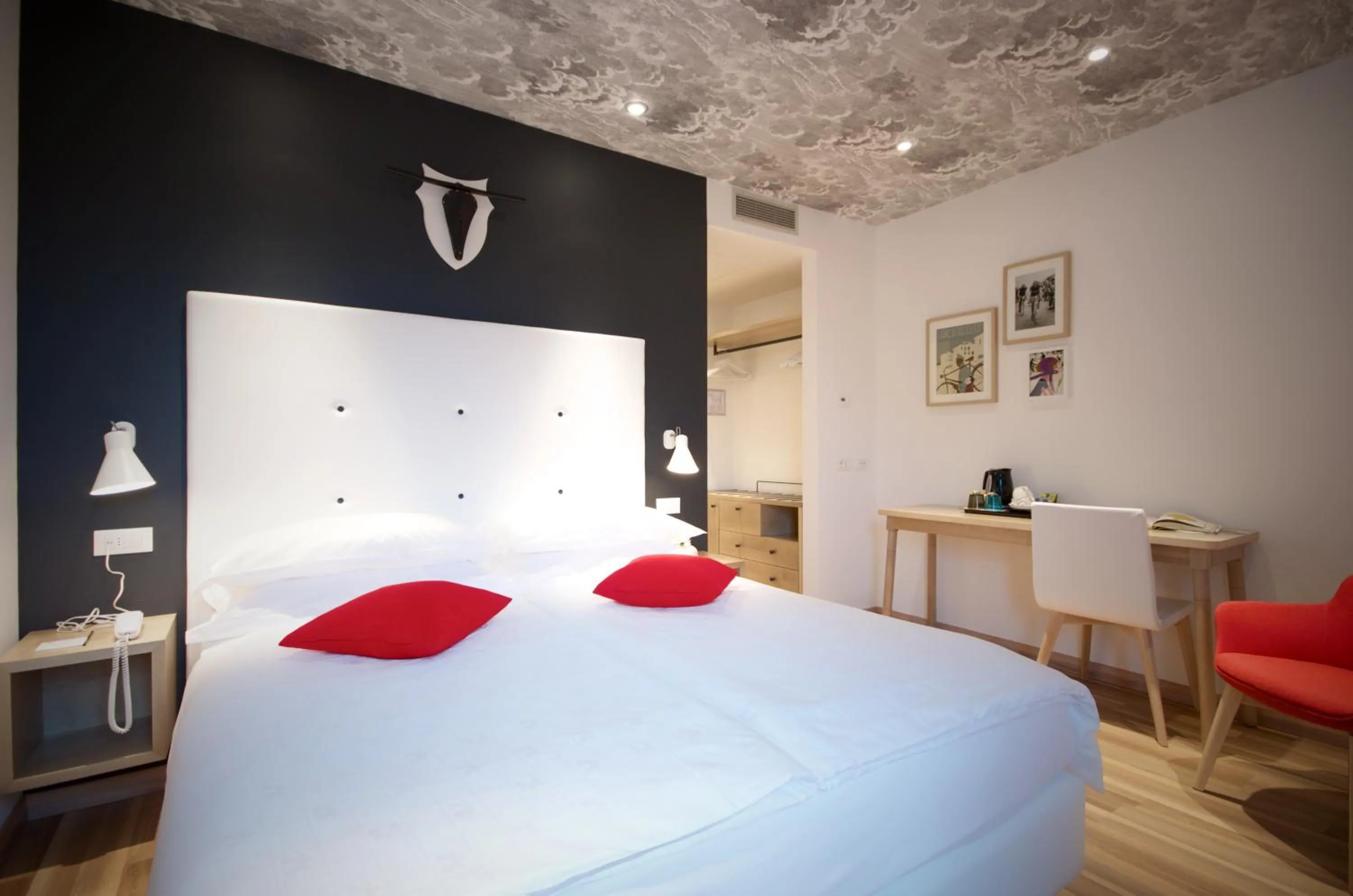 Bedroom, Bed in Hotel Luise