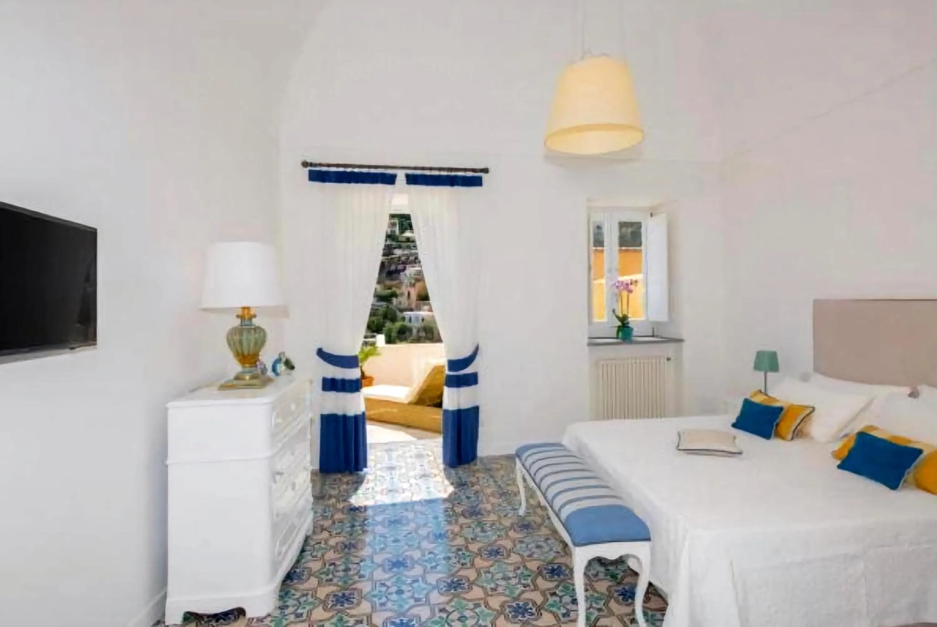 Photo of the whole room, Bed in Hotel Punta Regina