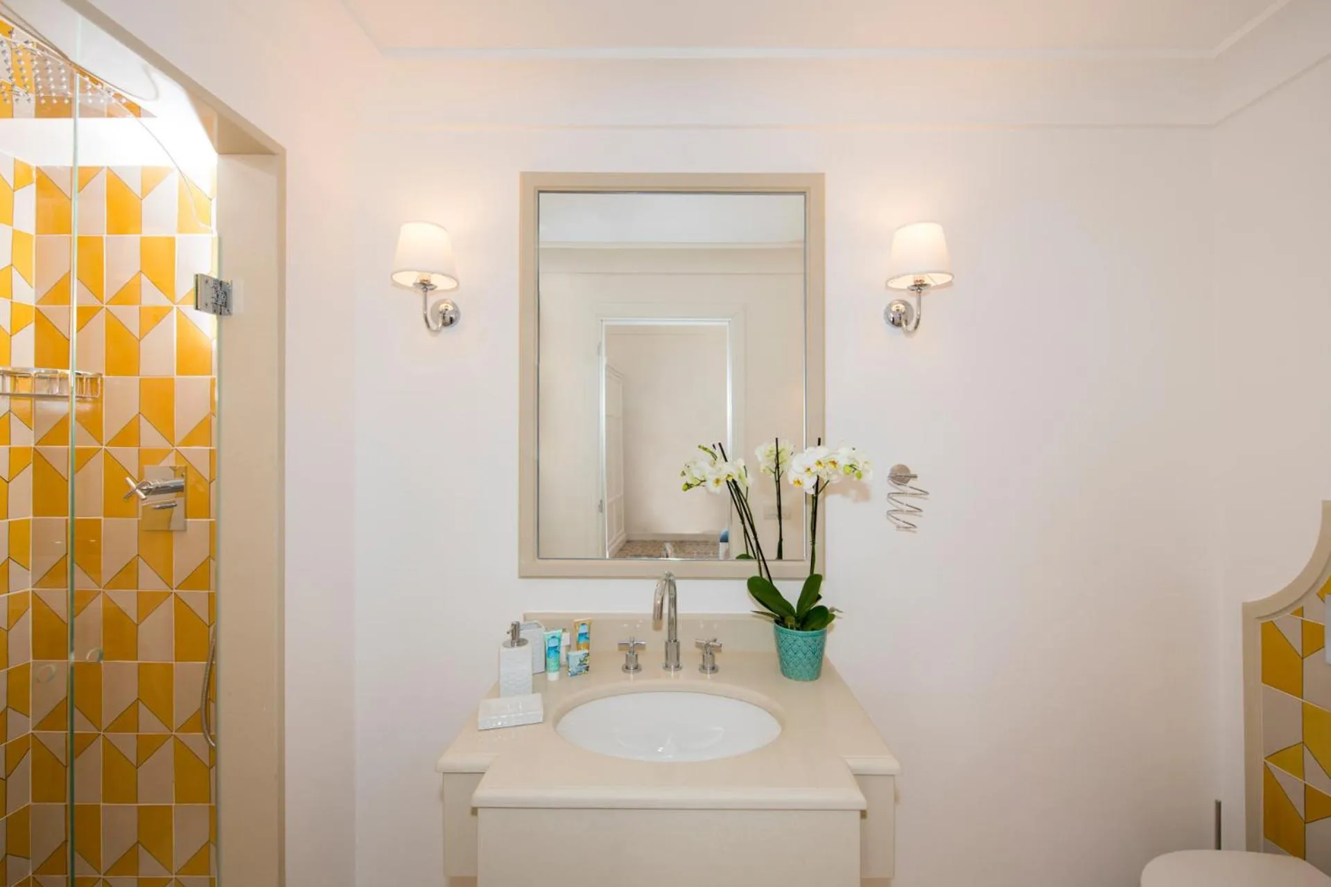 Bathroom in Hotel Punta Regina