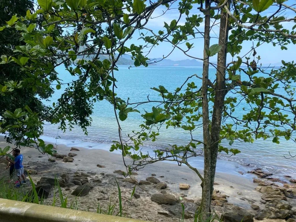 Pousada Casa de mãe aconchegante com piscina próximo à praia