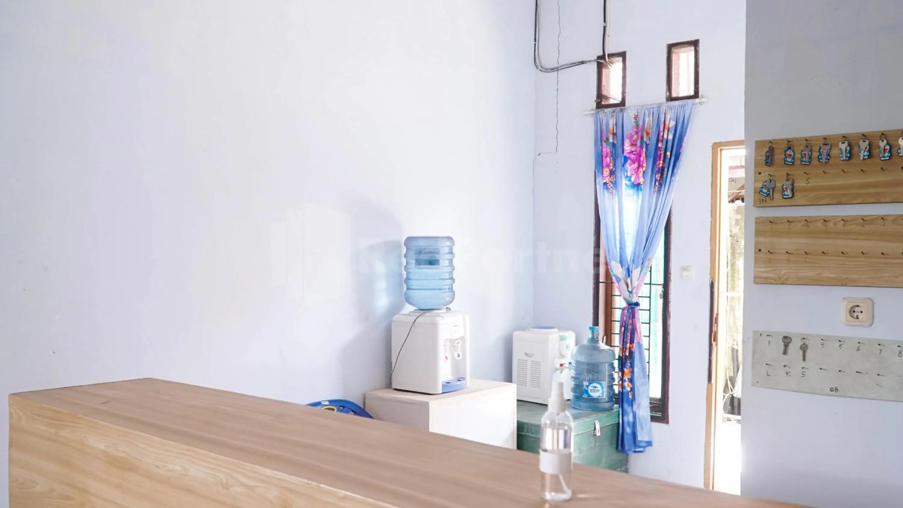 Drinks in The Karo's Residence Mitra RedDoorz