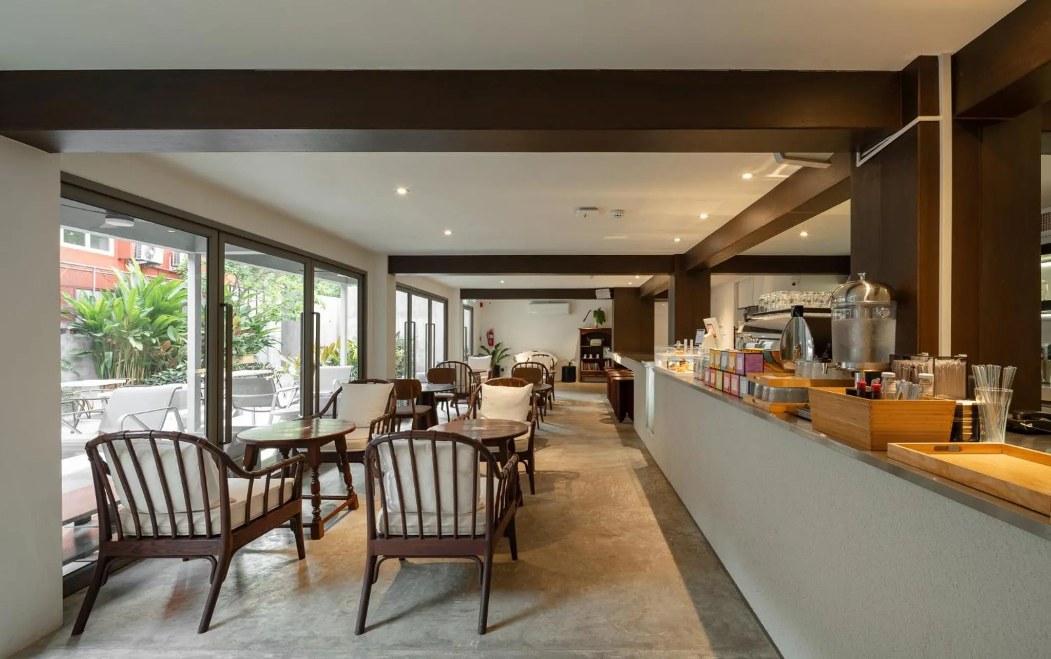 Restaurant/places to eat in Nidhra Boutique Hotel Bangkok Sukhumvit