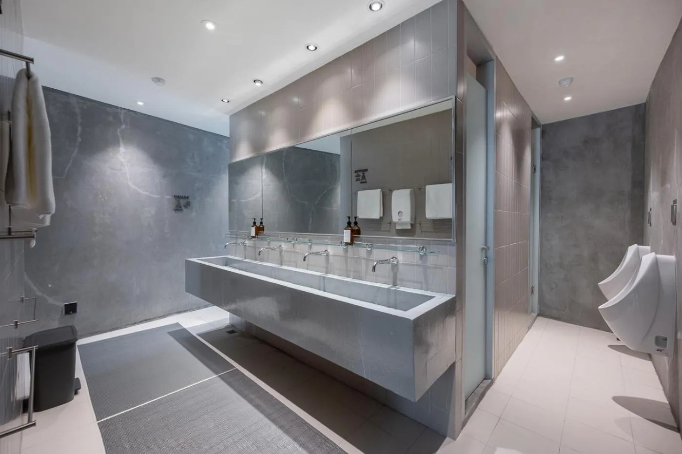 Bathroom in Nidhra Boutique Hotel Bangkok Sukhumvit