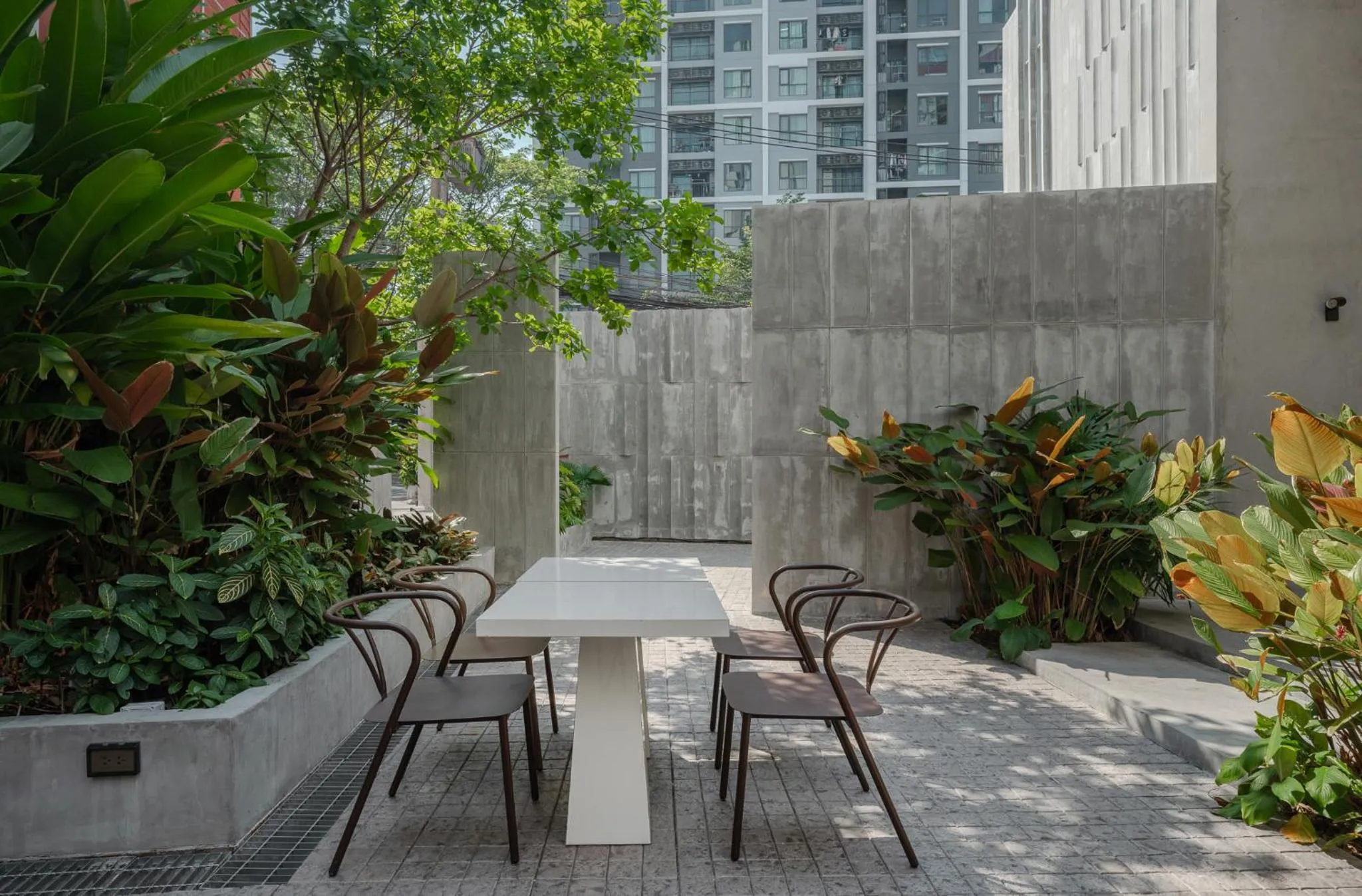 Garden in Nidhra Boutique Hotel Bangkok Sukhumvit