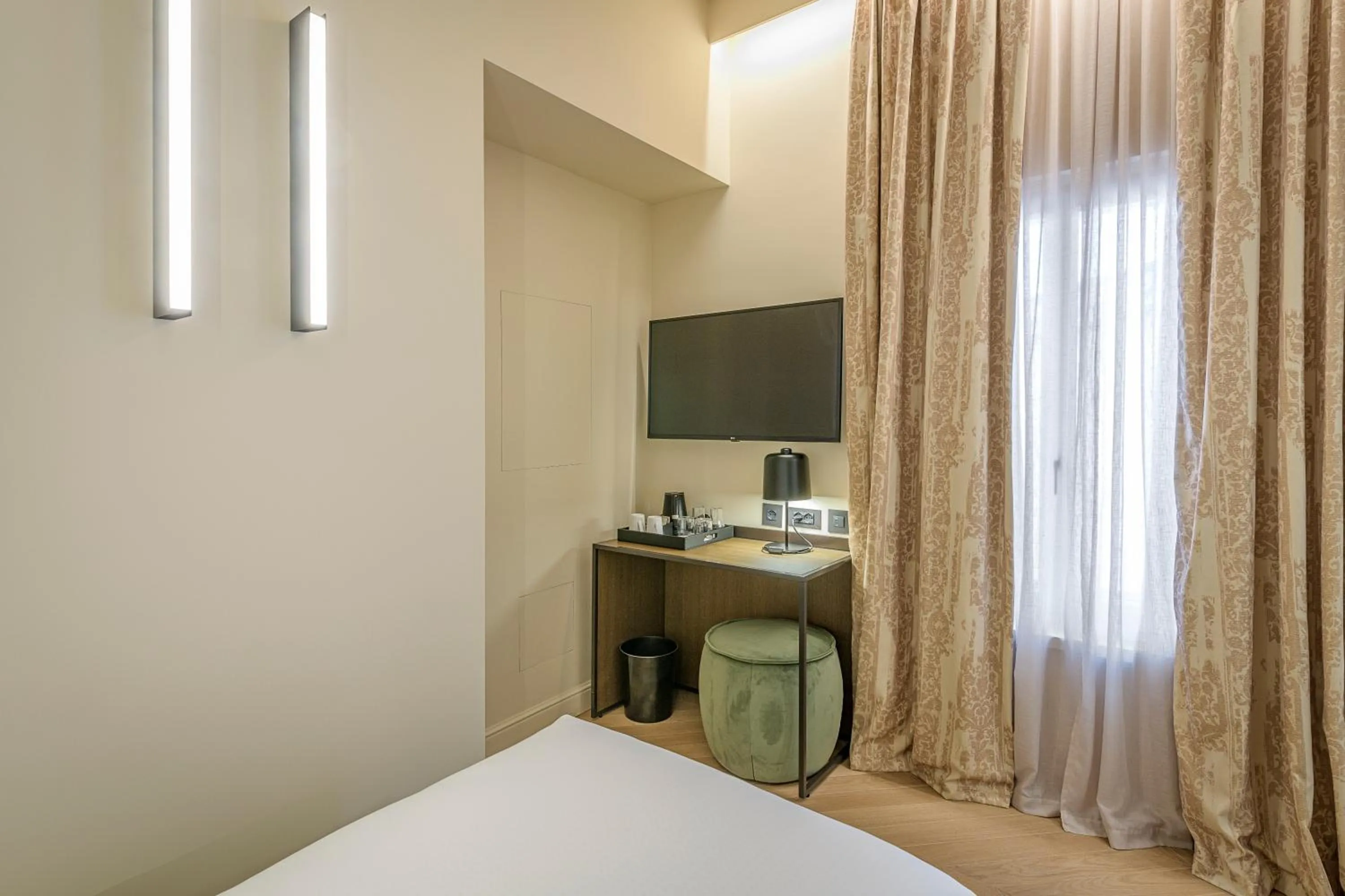 TV and multimedia, Bed in Palazzo Montebello