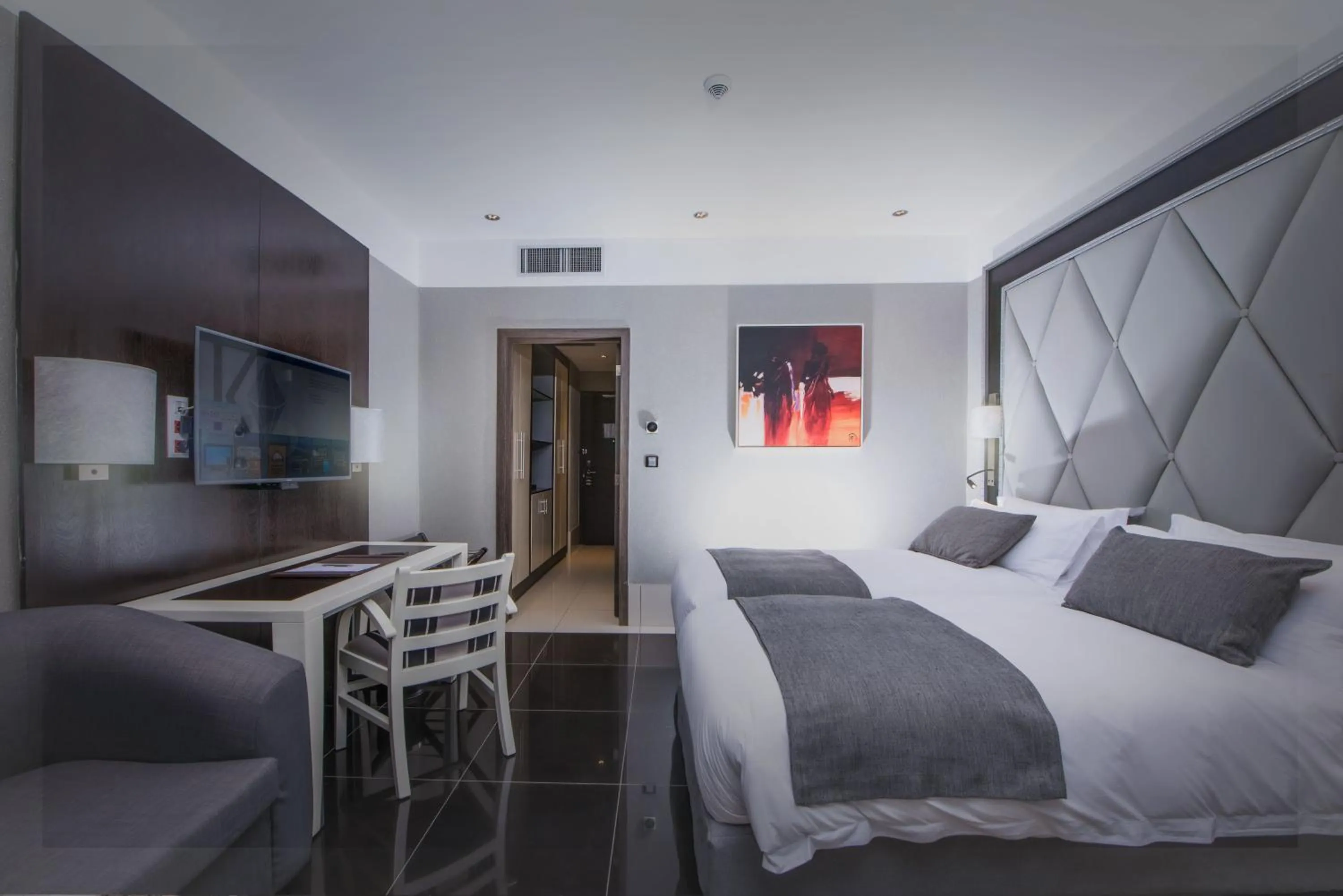 Bed in Krystal Palace Douala