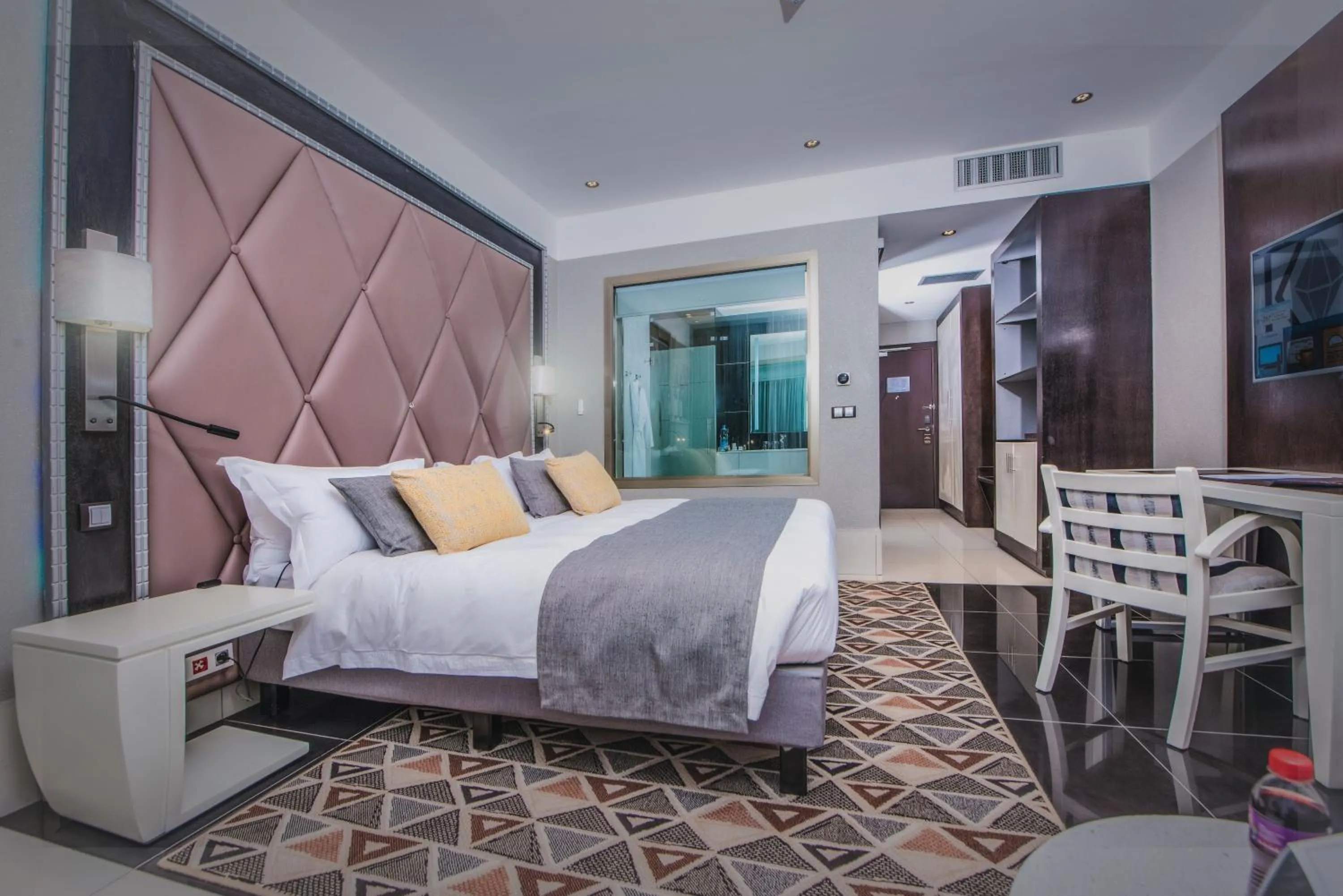 Bedroom in Krystal Palace Douala