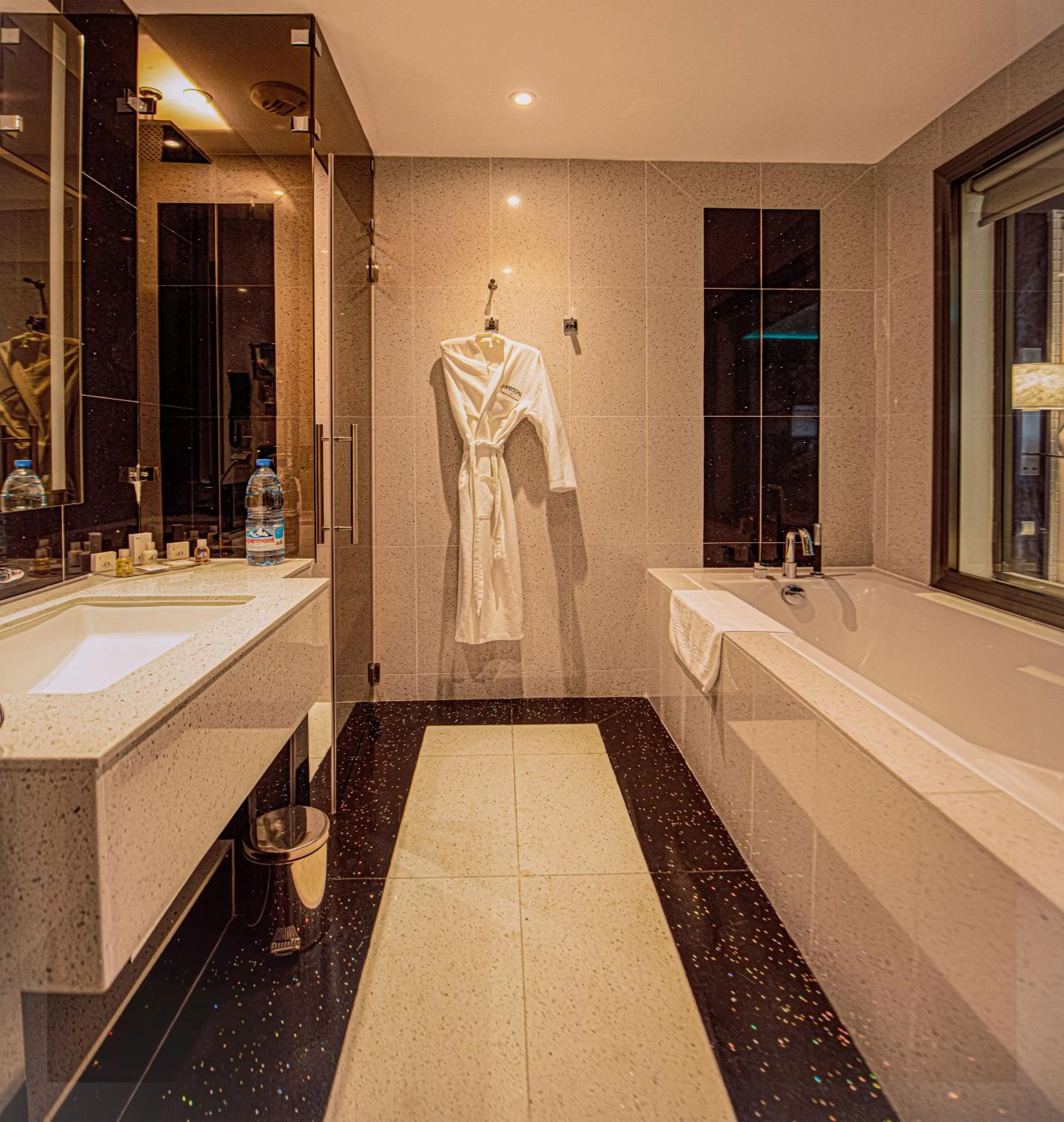 Bath in Krystal Palace Douala