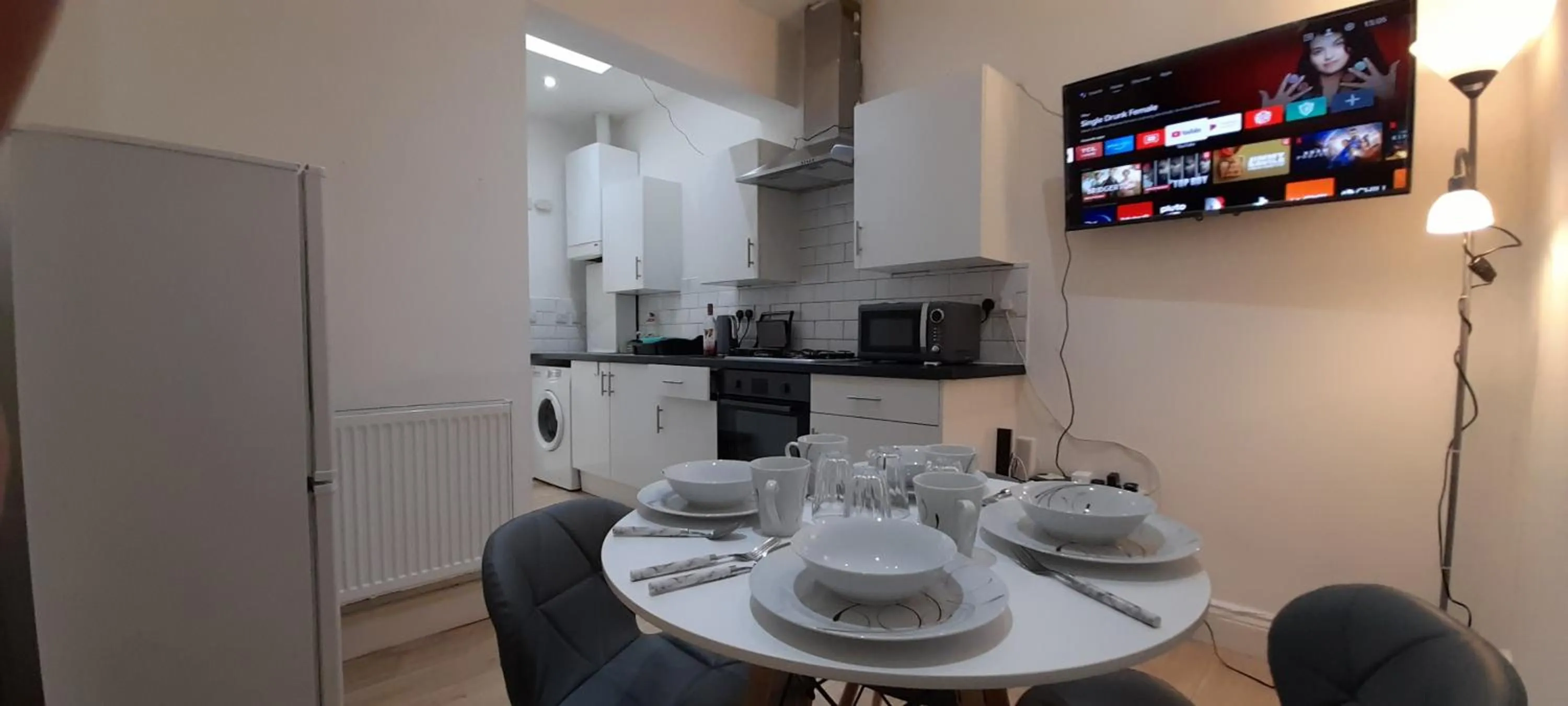 Dining area in Comfy Fenia Stay