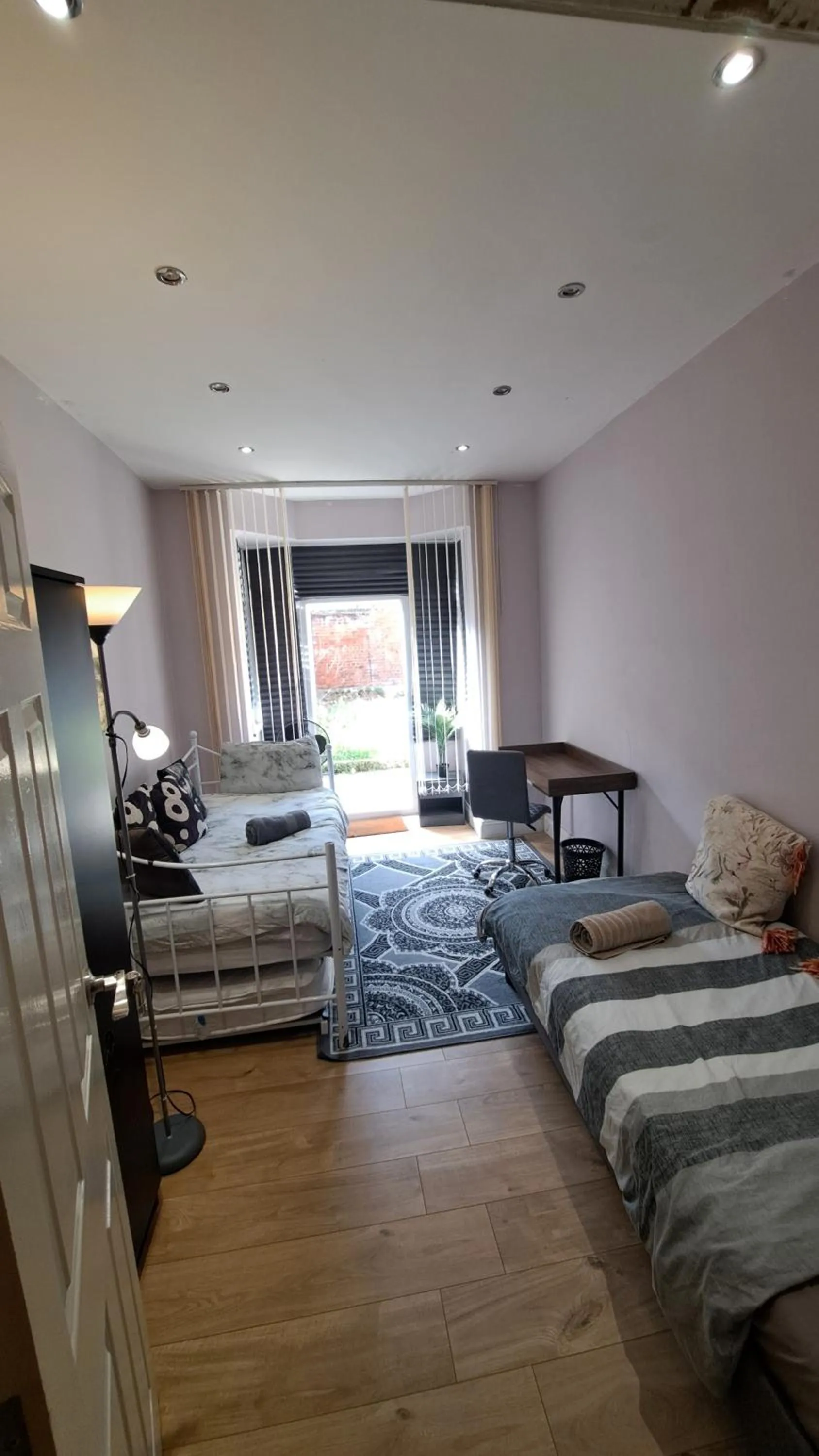 Bed in Comfy Fenia Stay