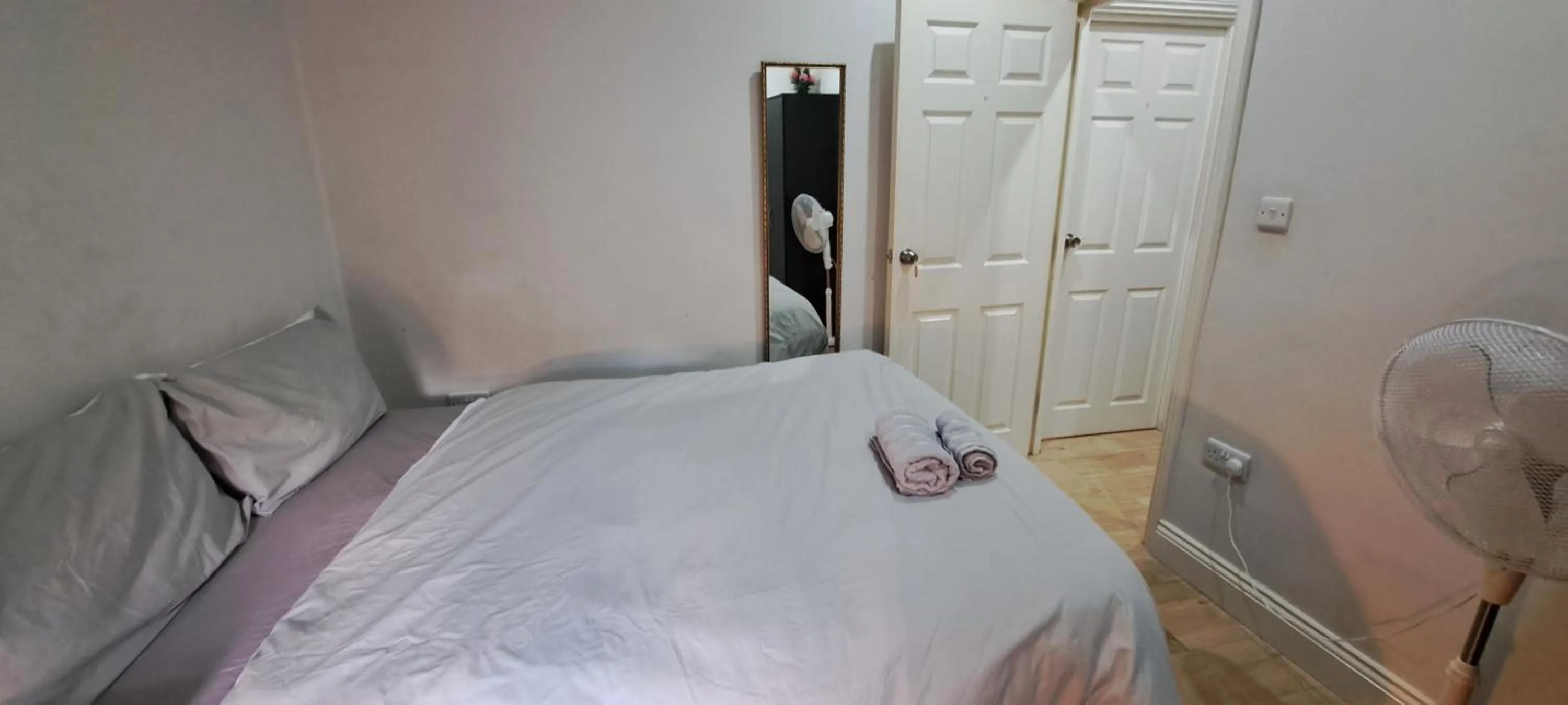 Bed in Comfy Fenia Stay