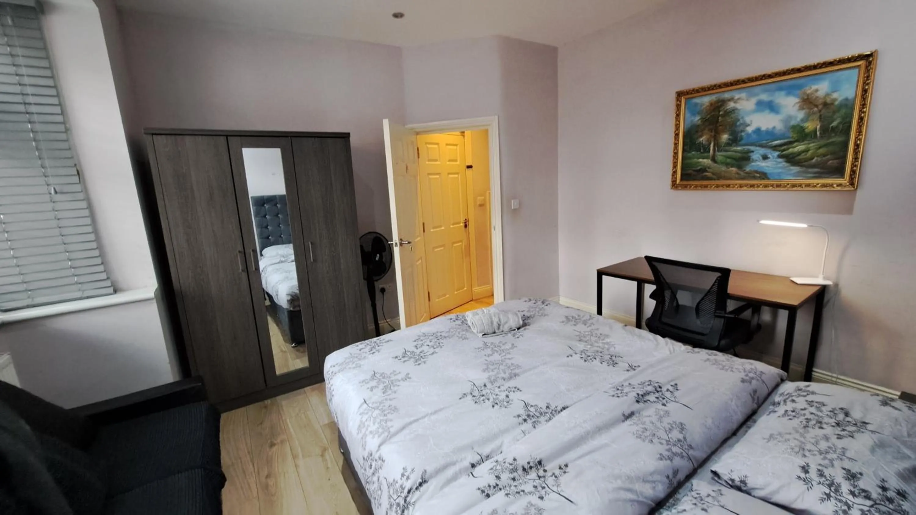 Bed in Comfy Fenia Stay