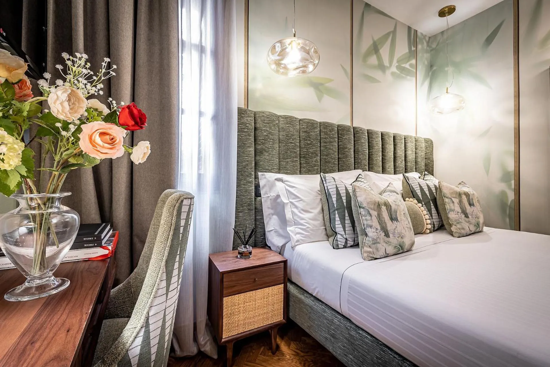 Photo of the whole room, Bed in Hotel Duomo Firenze