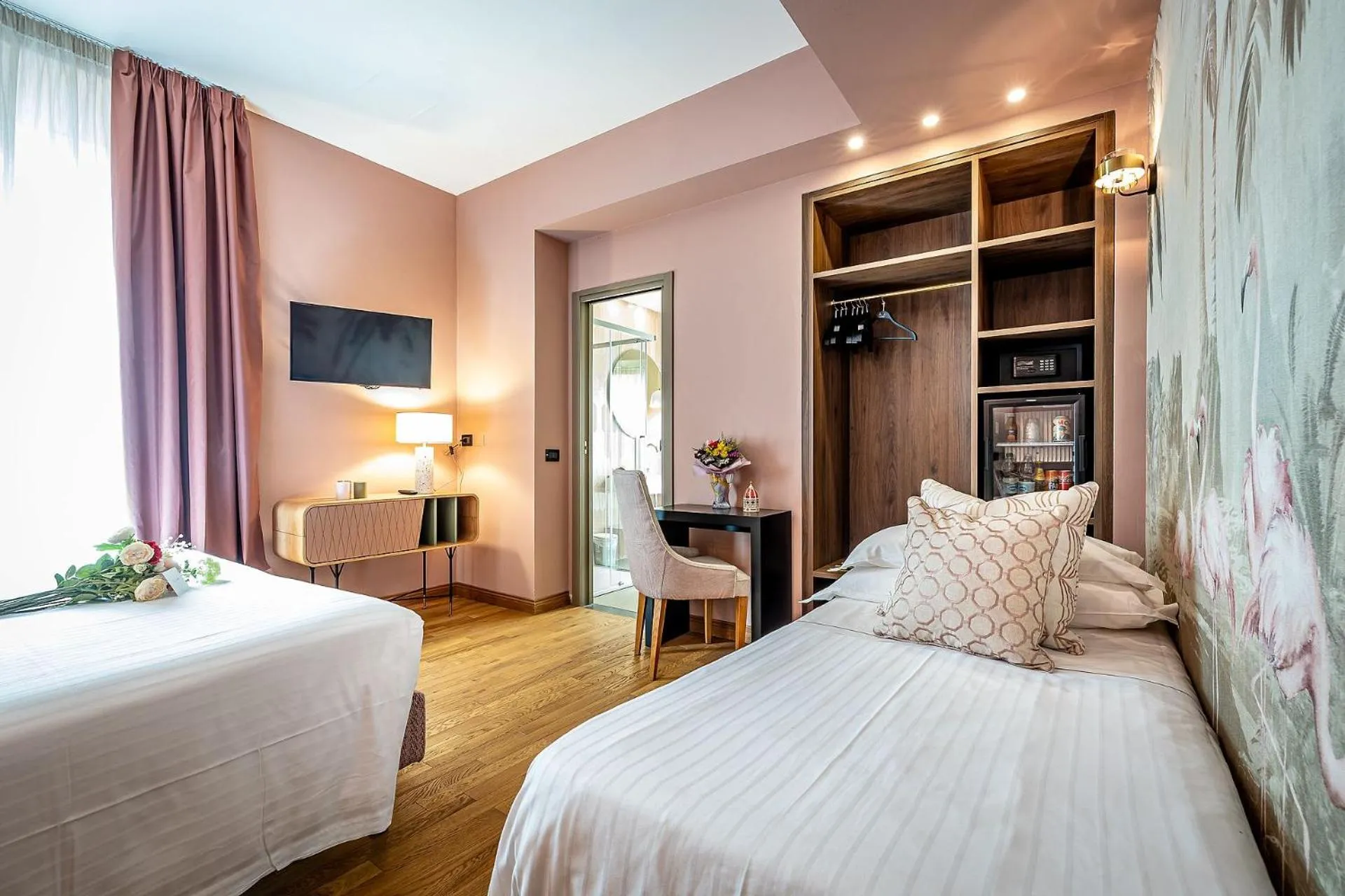 Photo of the whole room, Bed in Hotel Duomo Firenze