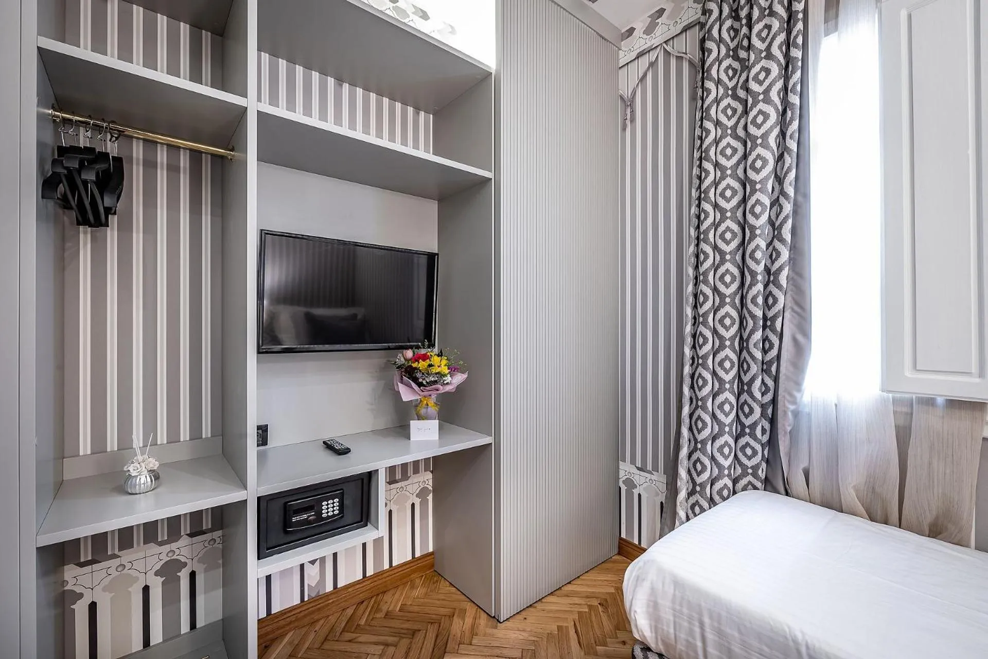 Bedroom, Bed in Hotel Duomo Firenze