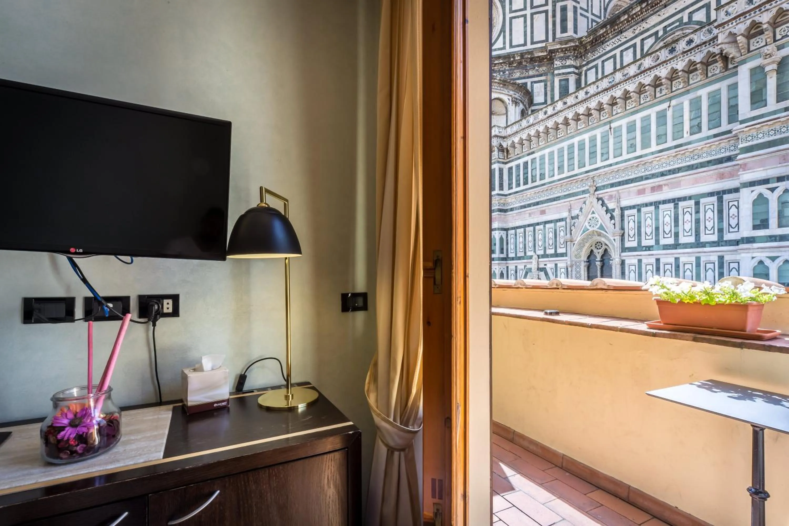 Balcony/Terrace in Hotel Duomo Firenze