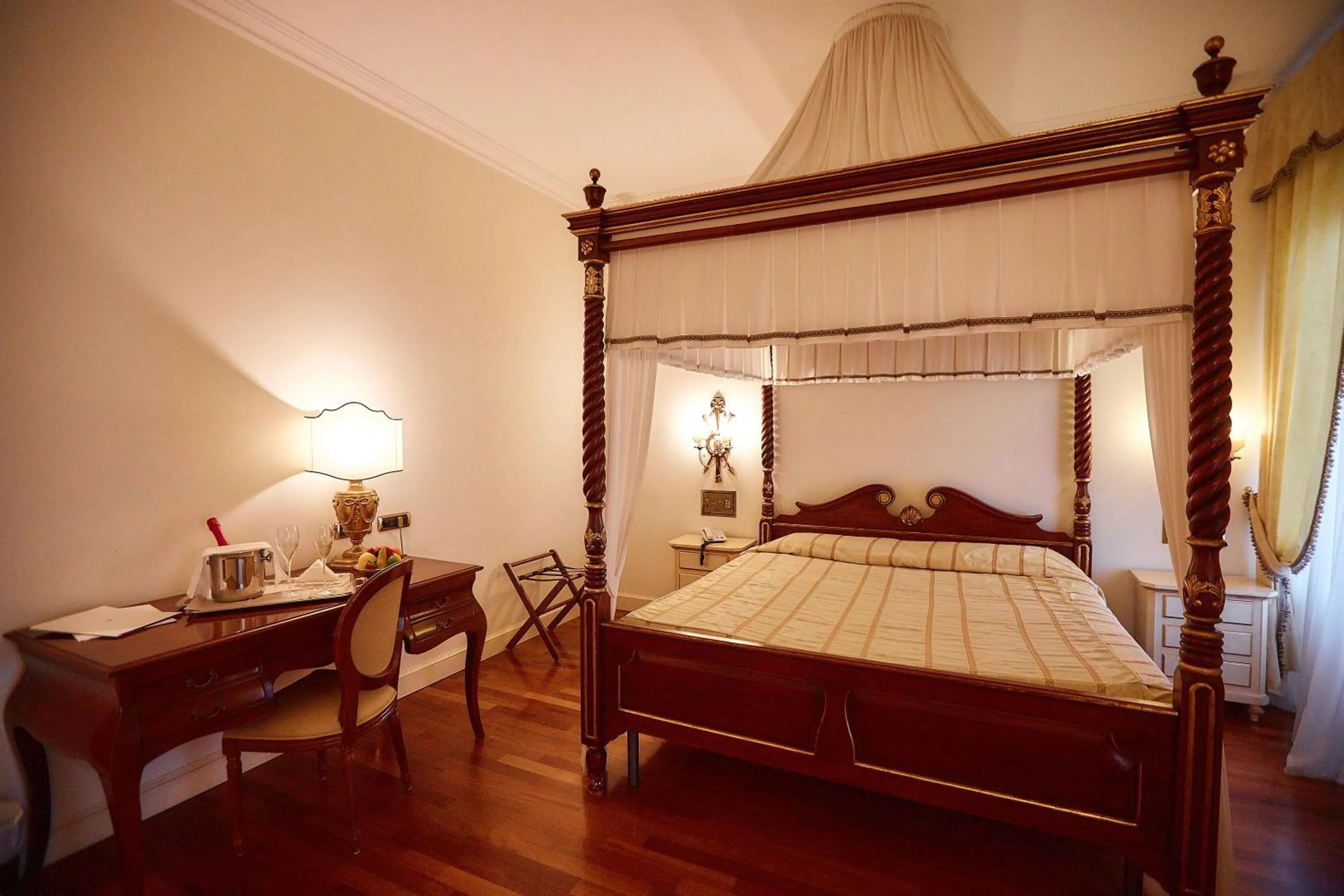 Bedroom, Bed in Hotel Villa Il Patriarca