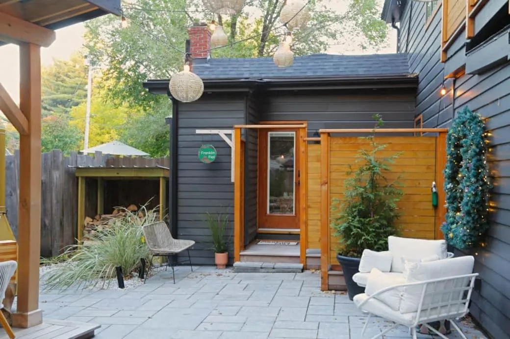 Patio in The Herwood Inn