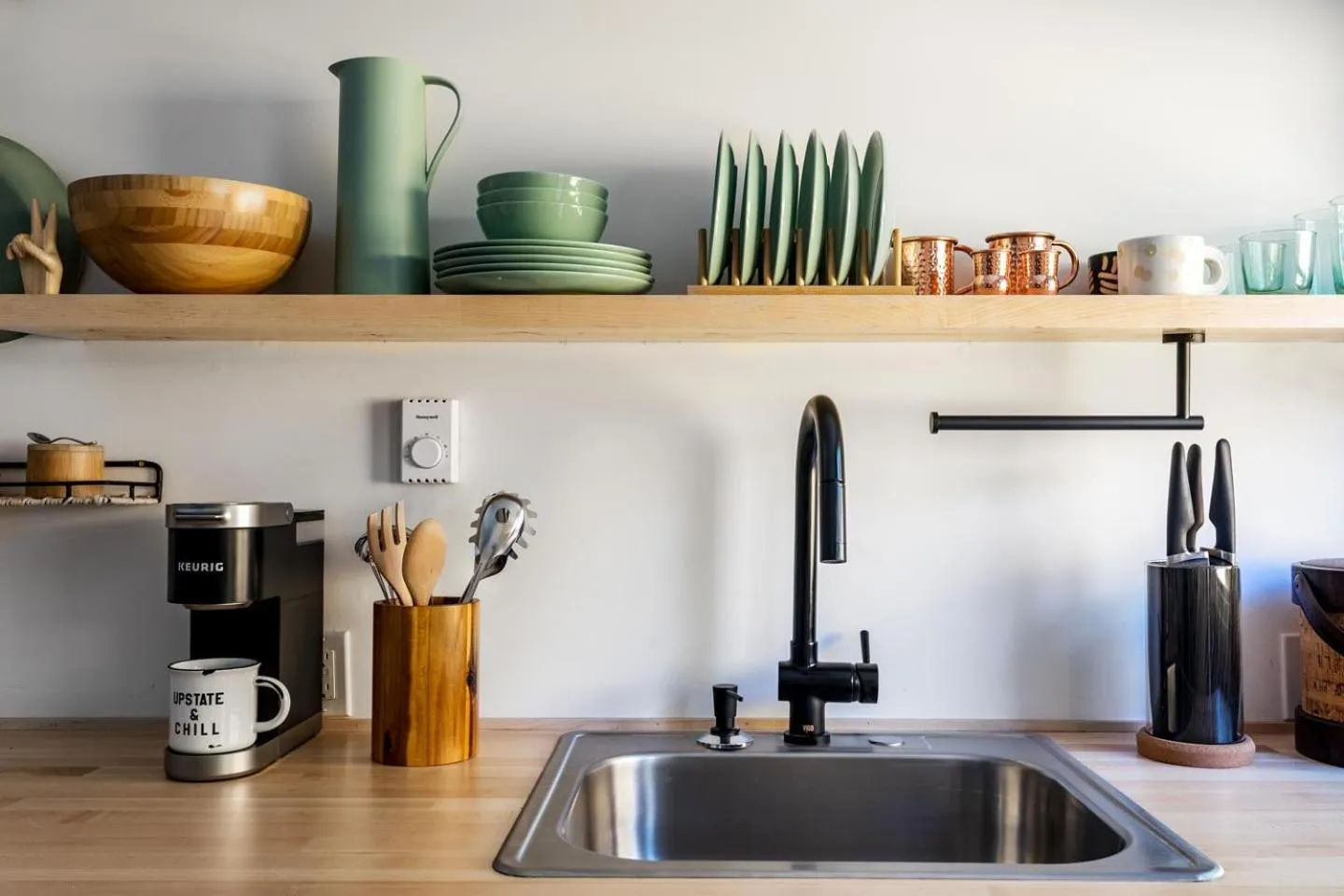 Kitchen or kitchenette in The Herwood Inn