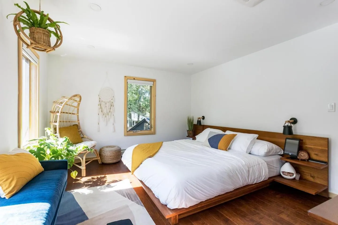 Bedroom, Bed in The Herwood Inn