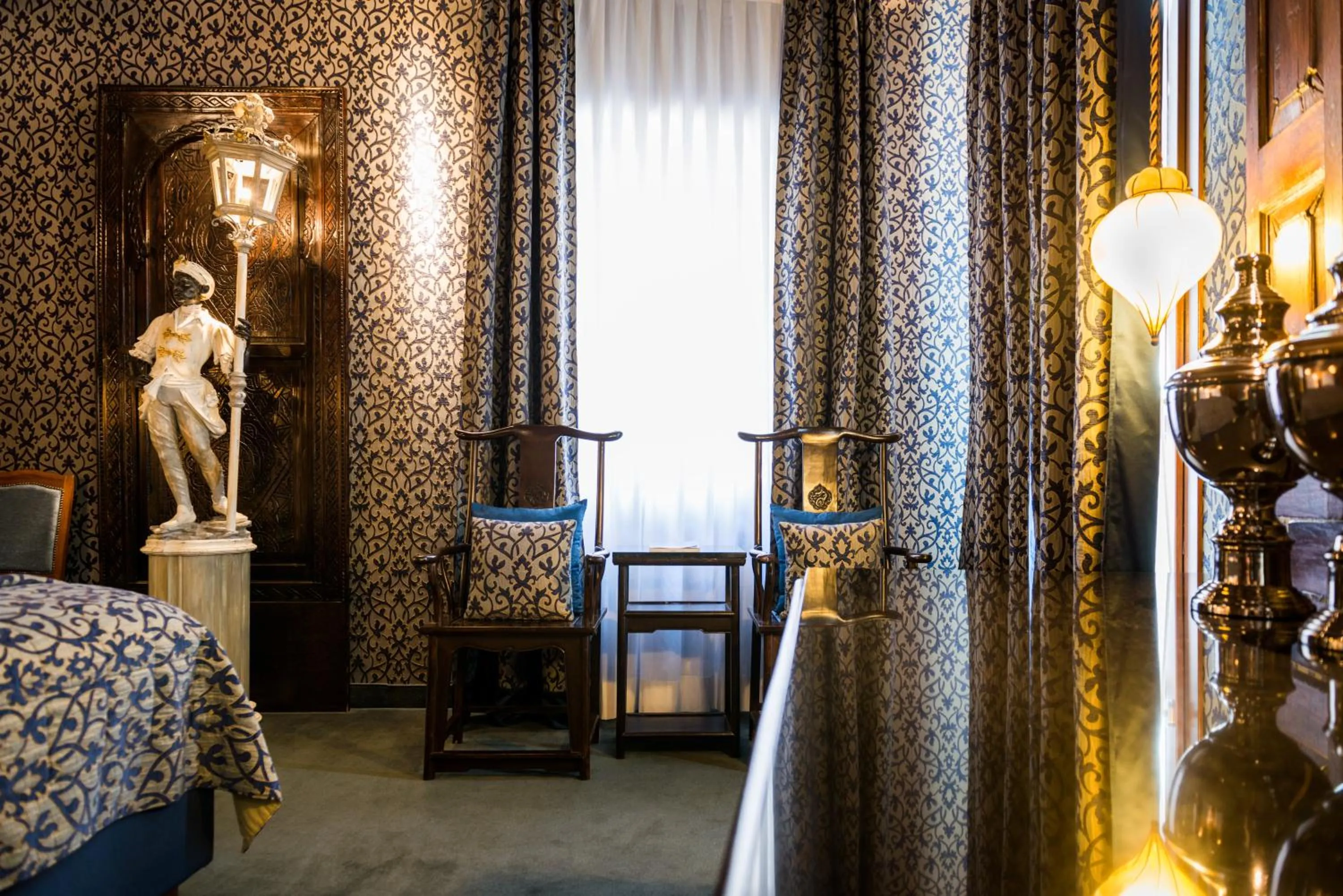 Decorative detail in Ca Maria Adele