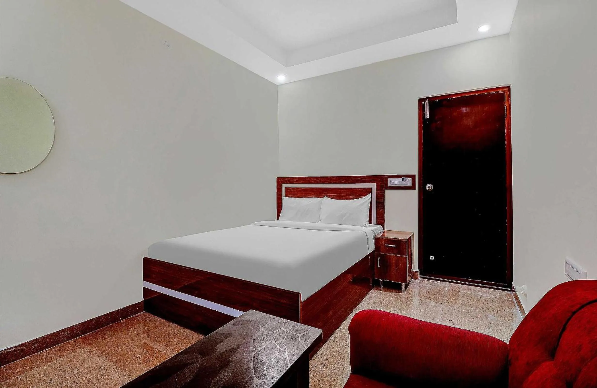 Bedroom, Bed in Hotel O Royal Suites