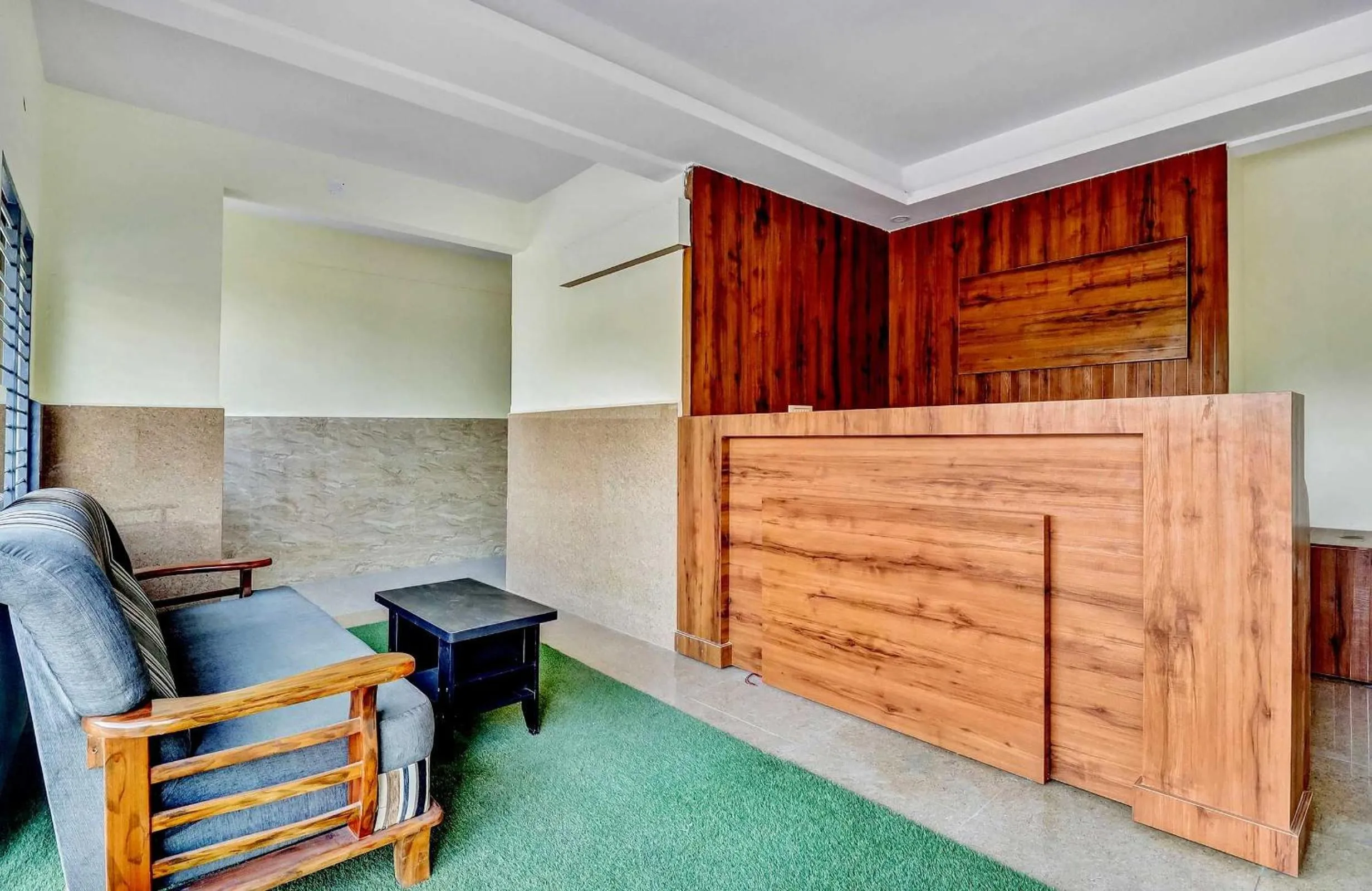 Lobby or reception in Hotel O Royal Suites