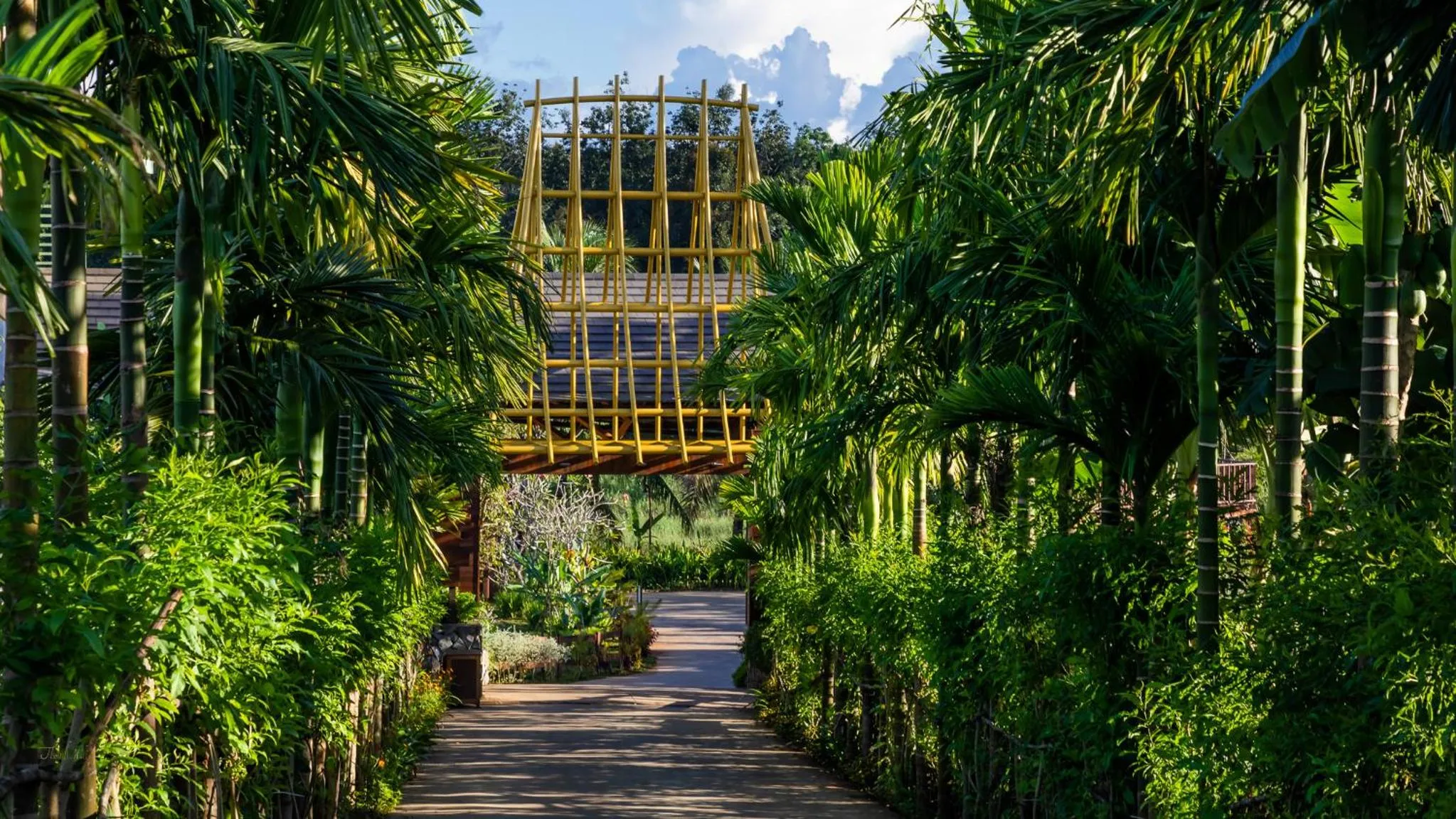 Spring in Hami Garden - Authentic & Natural Resort