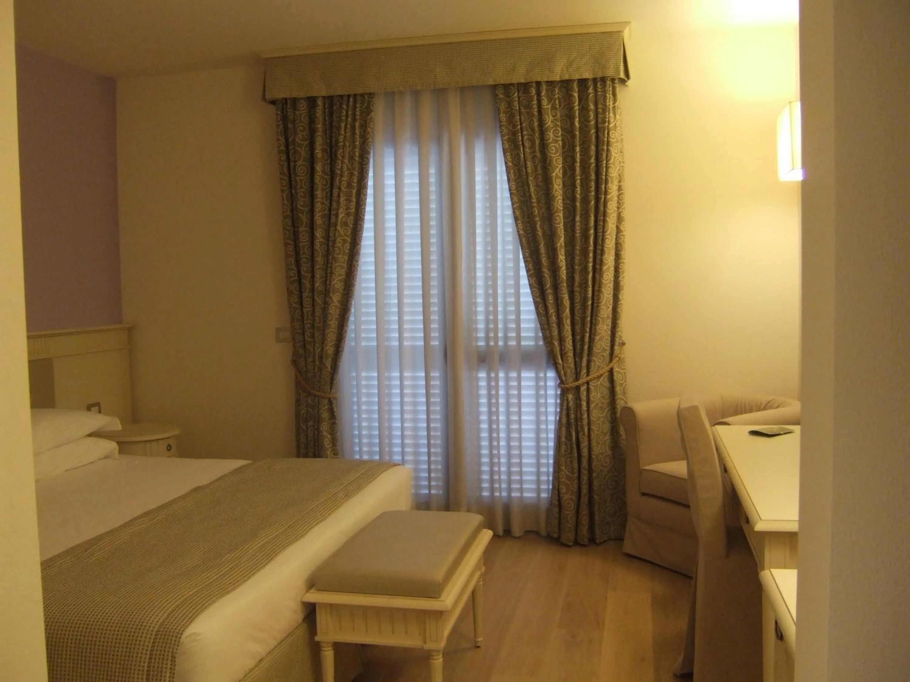 Bedroom, Bed in Hotel Girifalco - Nature & Relax
