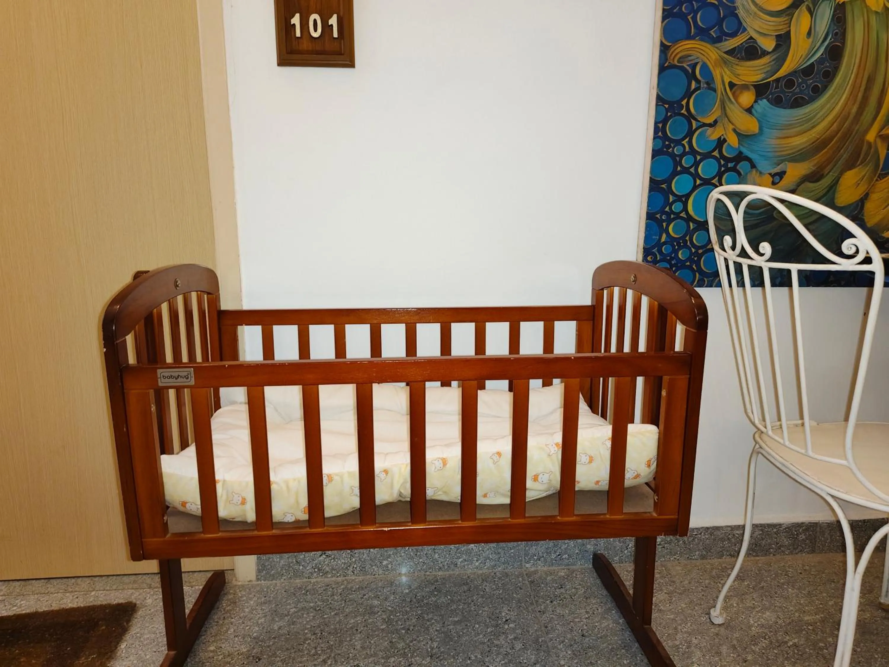 babysiter in Hotel Aura by Woco Stays