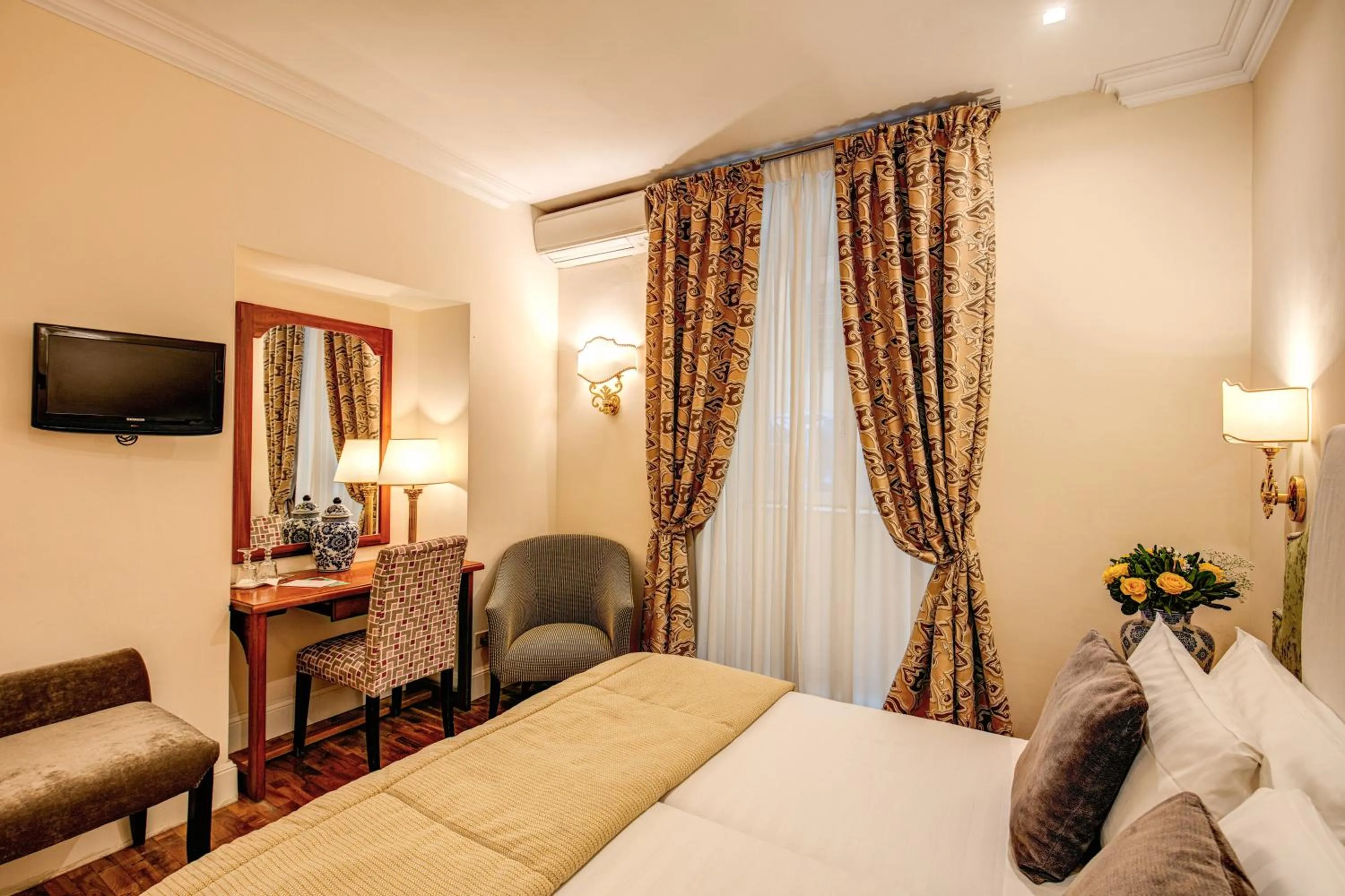 Bed in Hotel Cortina