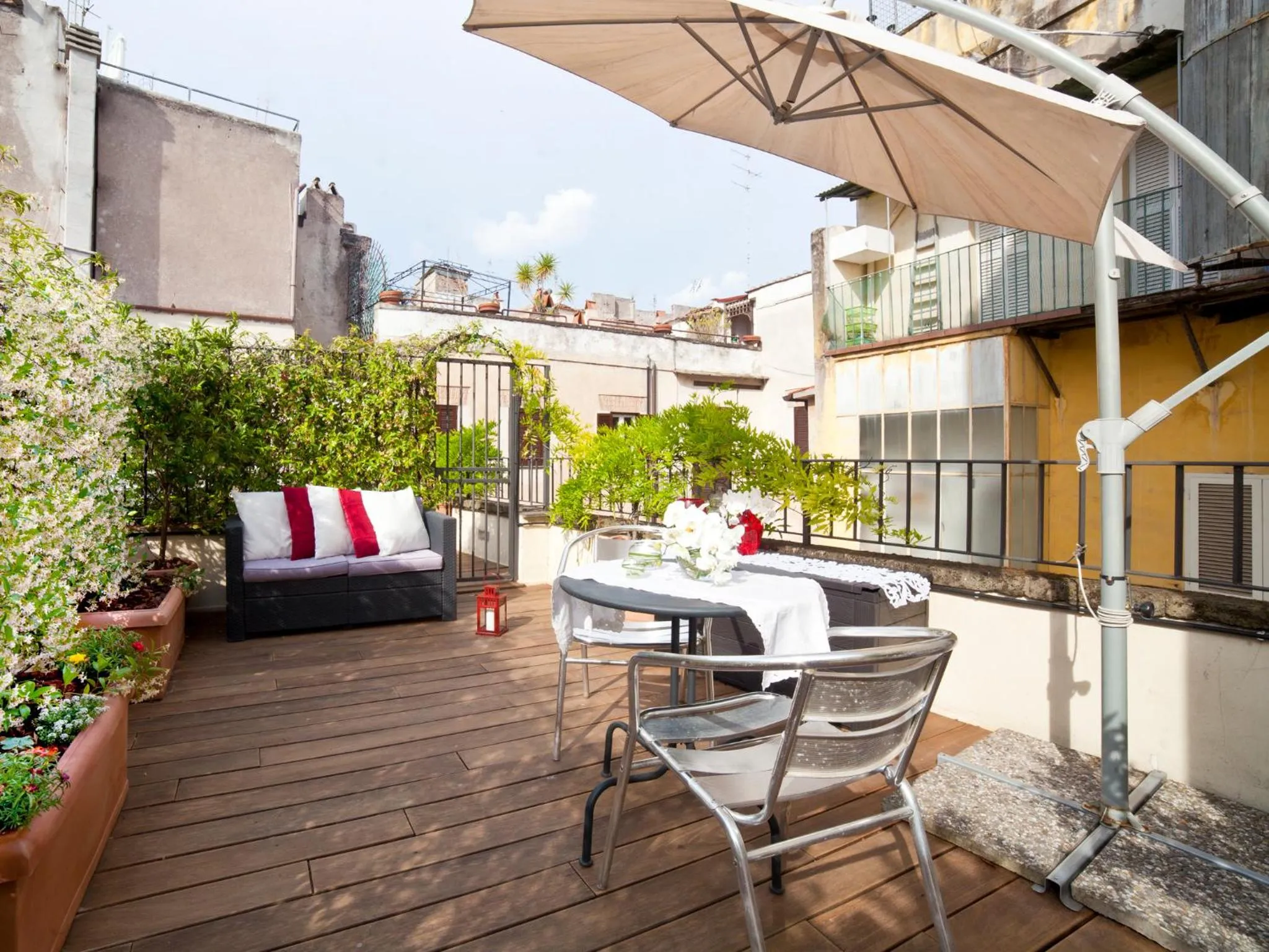 Balcony/Terrace in Nostromondo Ciancaleoni Palace