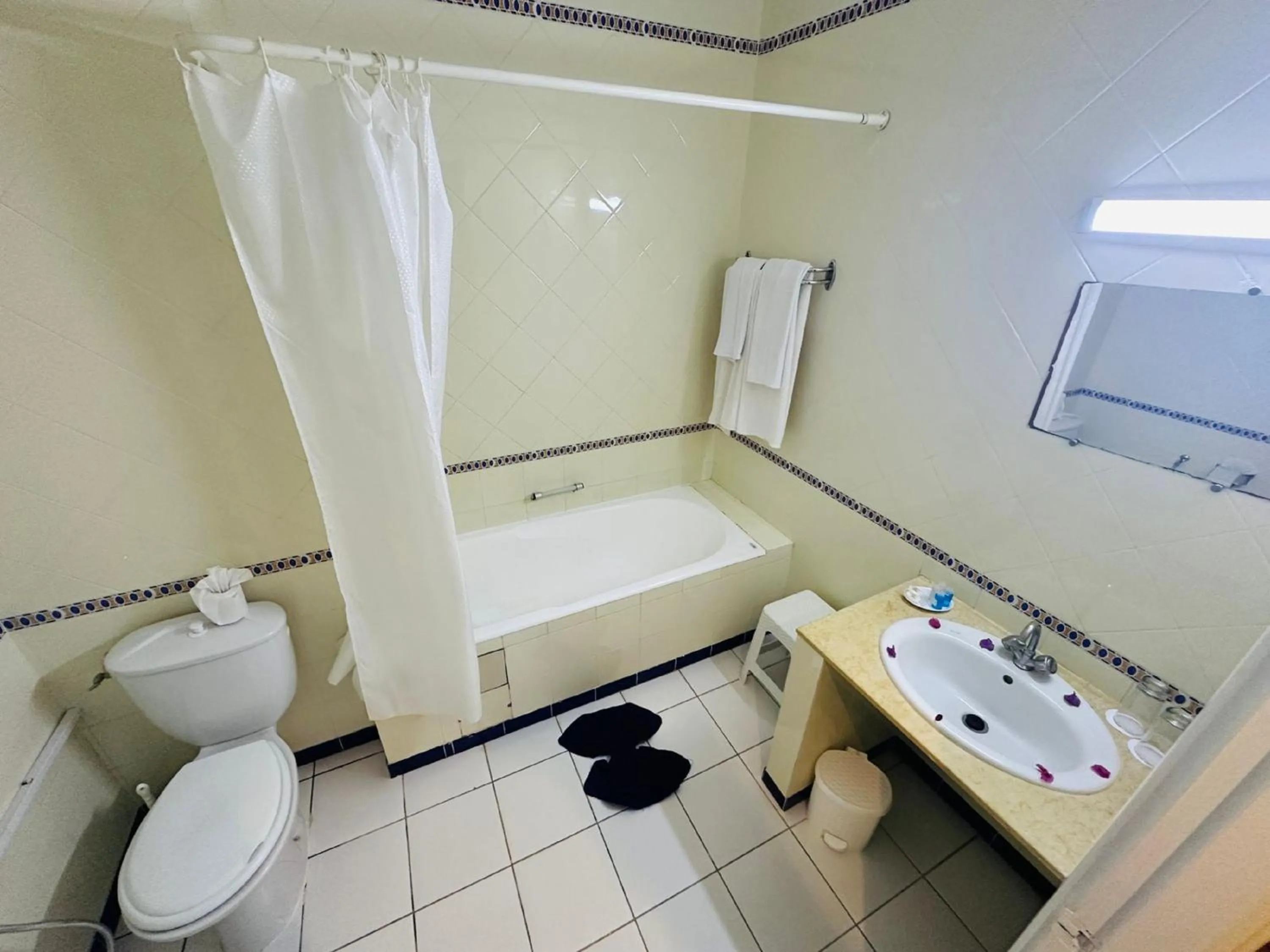 Bathroom in Hotel Best Beach- Family Only