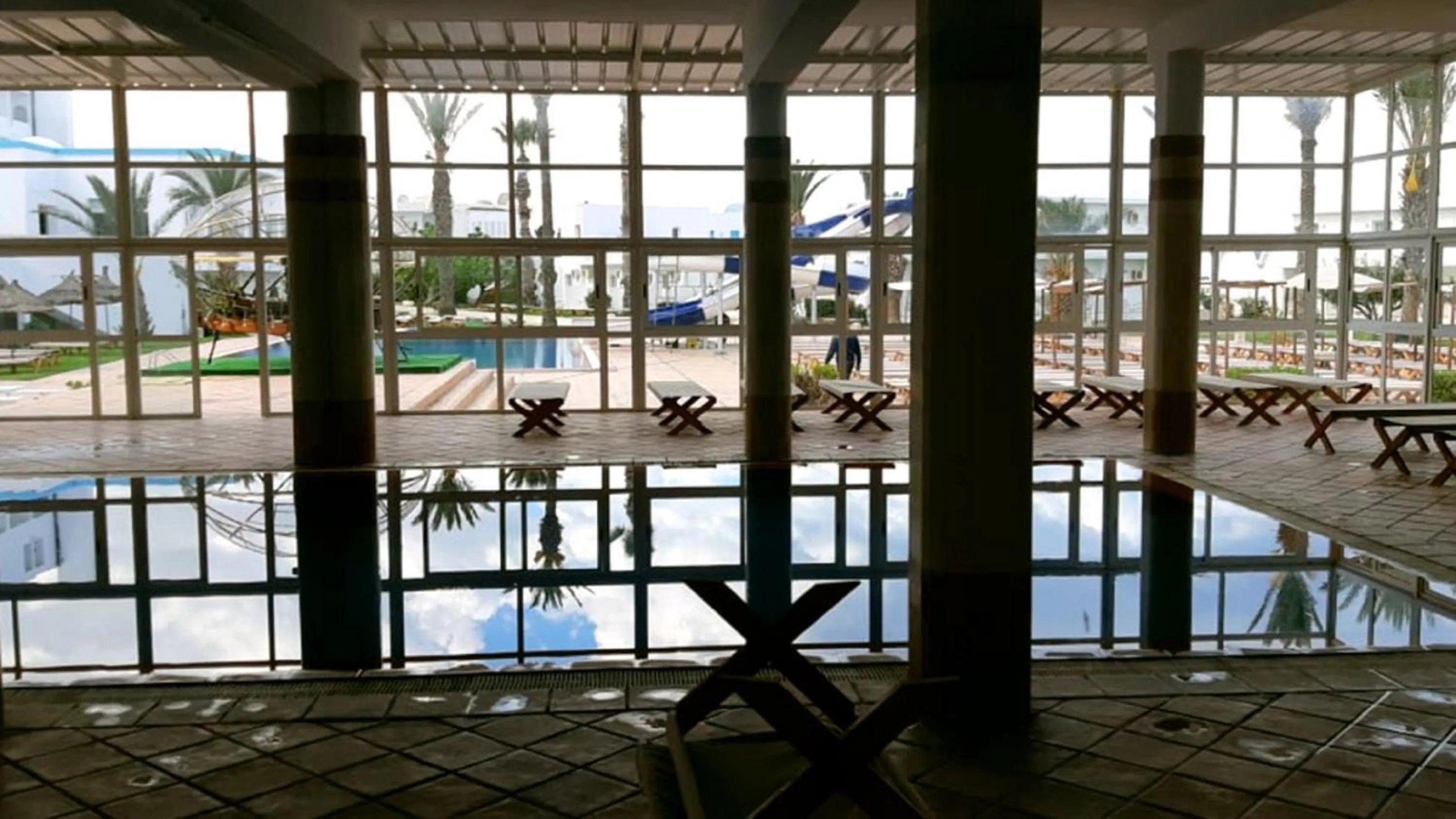Swimming pool in Hotel Best Beach- Family Only