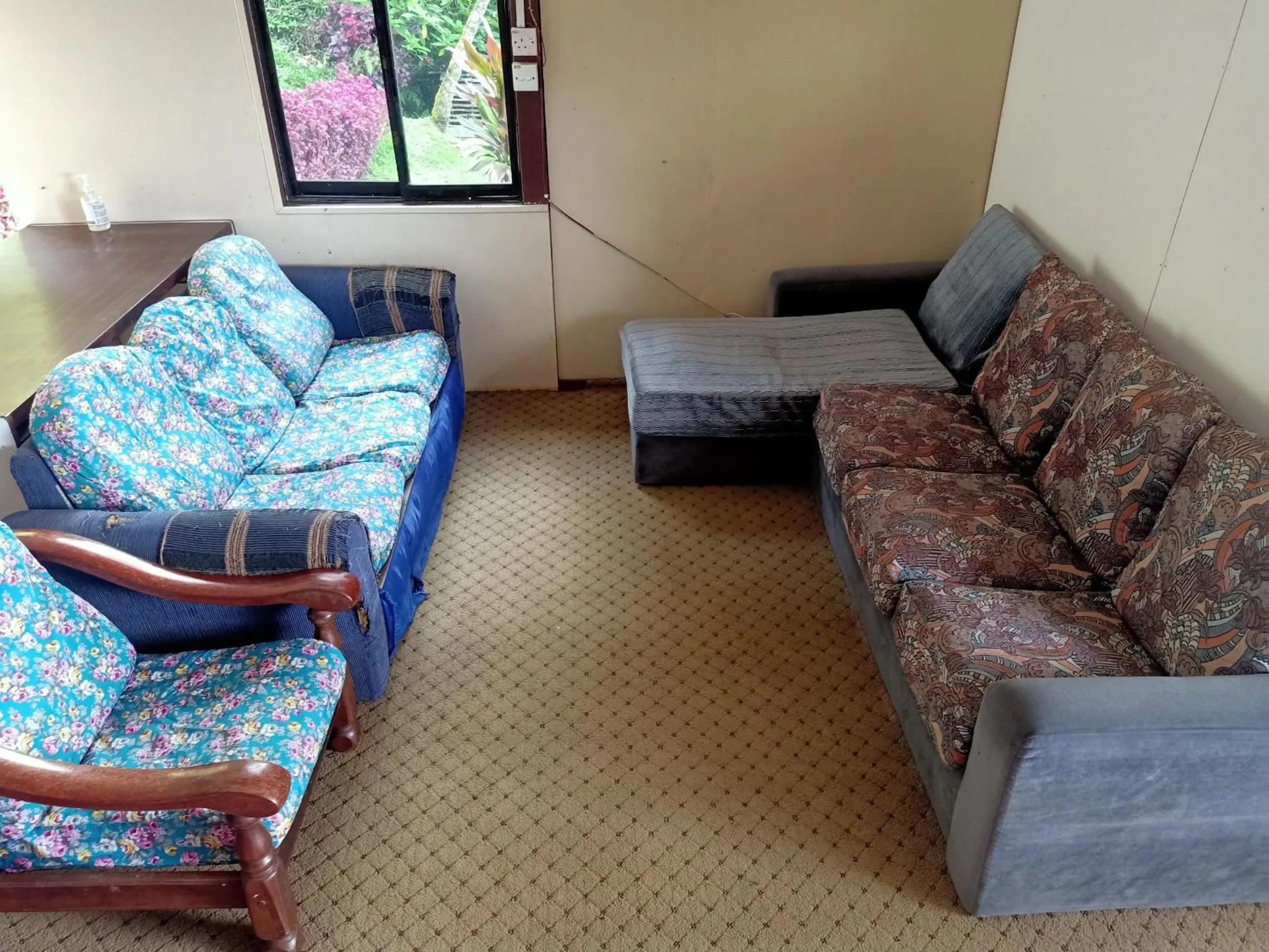 Living room in Hotel O Mountain Resthouse